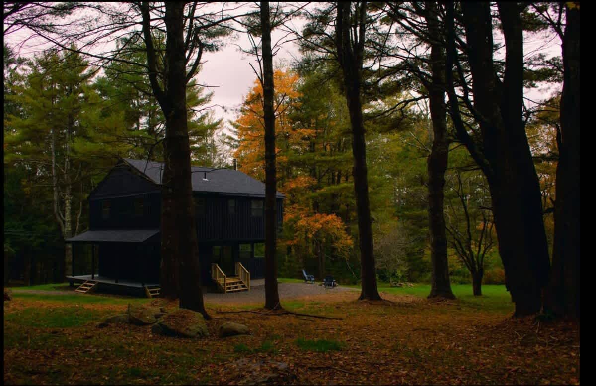 Modern Designer Cabin with Fire Pit and Hiking