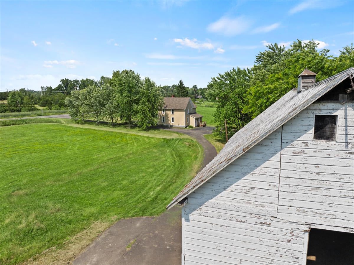 Hudson Restored Farmhouse with Fire Pit