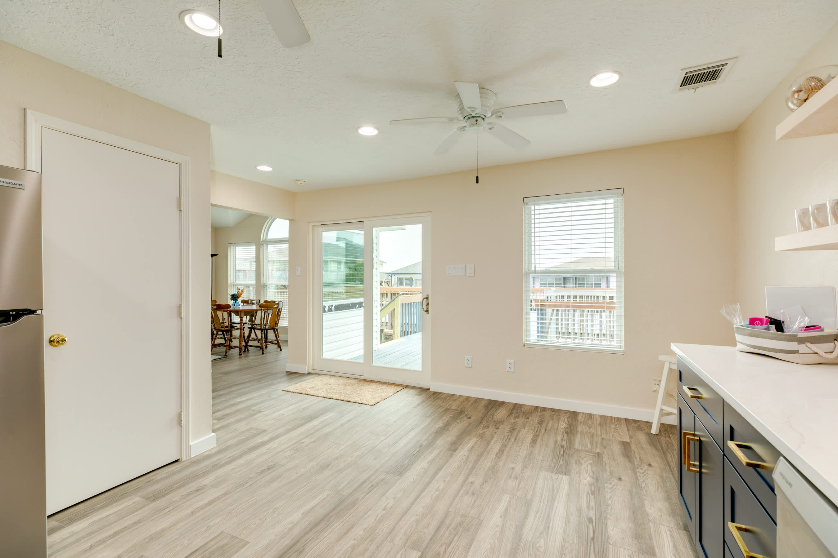 Second Wind Bay House Fish Float Fun 5