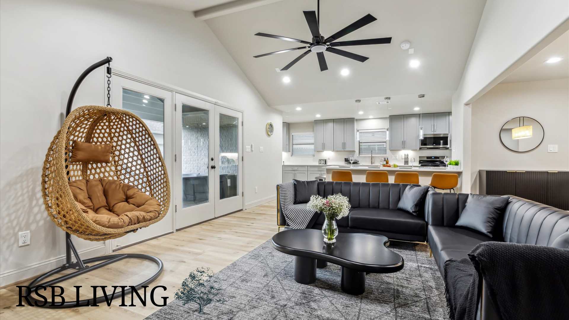 Luxury 4Bd 2Ba w Hot-Tub & Cinema Room - 14 guest