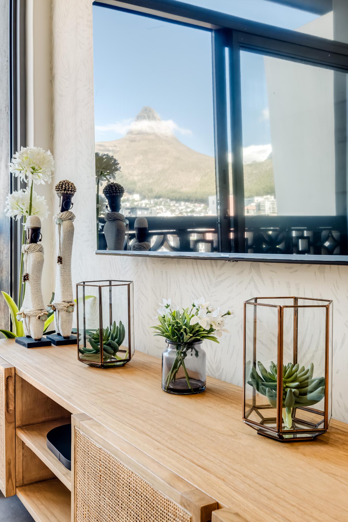 Chic Rooftop Apartment by the Sea 6onN Sea Point 5