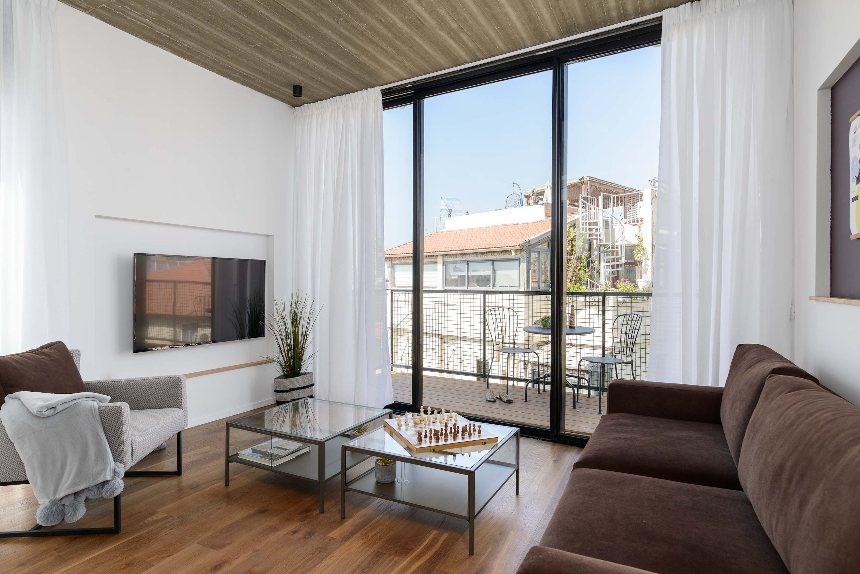 CarmelMarket Gateway: Luxury One Bedroom Apt By Localz — Tel Aviv-Yafo, Tel Aviv District — vacation rental