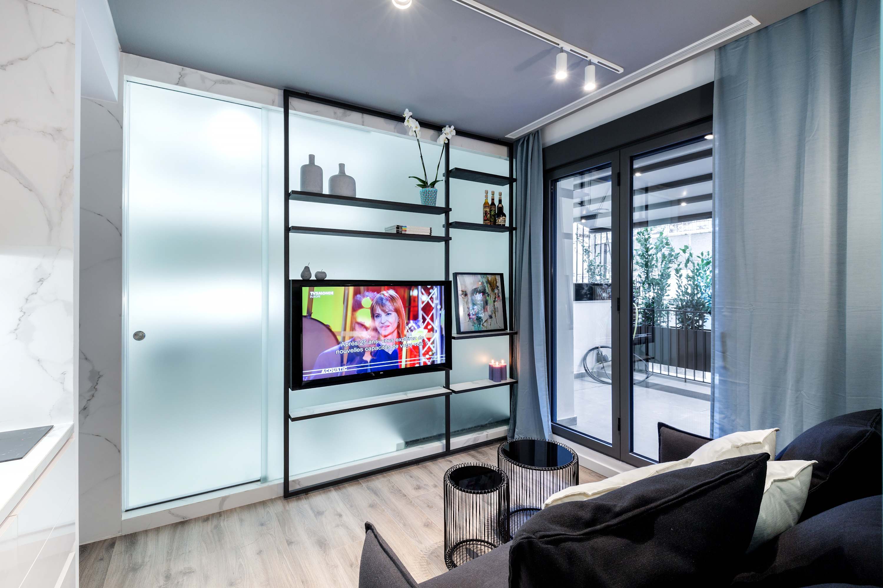 Modern 1BR in Prime Syntagma | Spacious Balcony — Athens, Athens — vacation rental