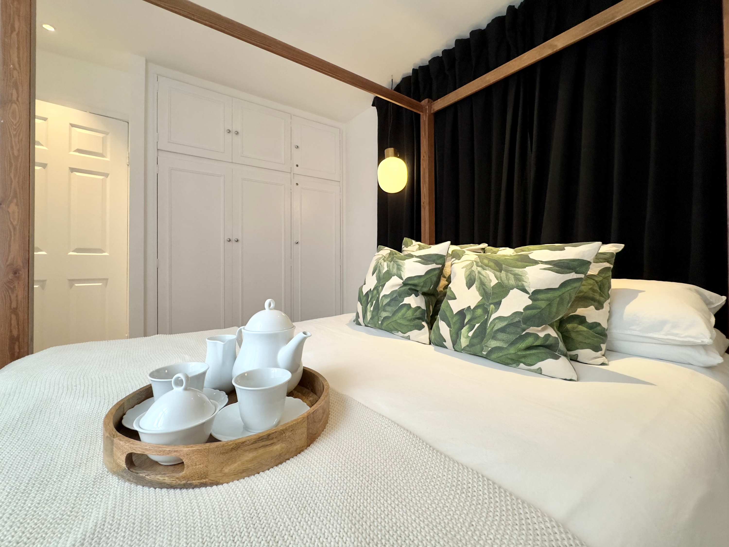 Chic Marble Arch w/ 100" Cinema & Premium Mattress in Harrowby Street W1H 5HX - Property image 33 - VivreStays