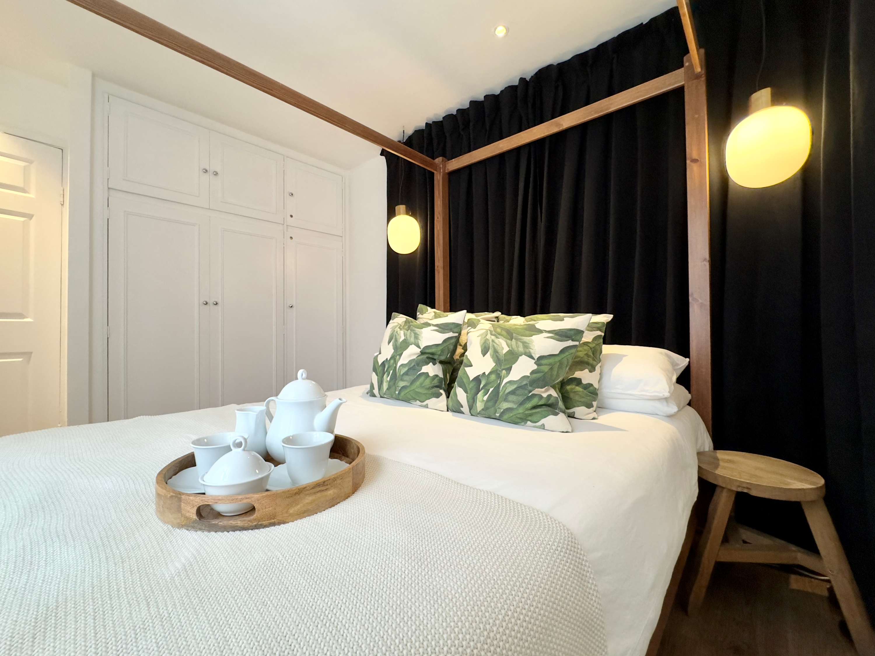 Chic Marble Arch w/ 100" Cinema & Premium Mattress in Harrowby Street W1H 5HX - Property image 32 - VivreStays