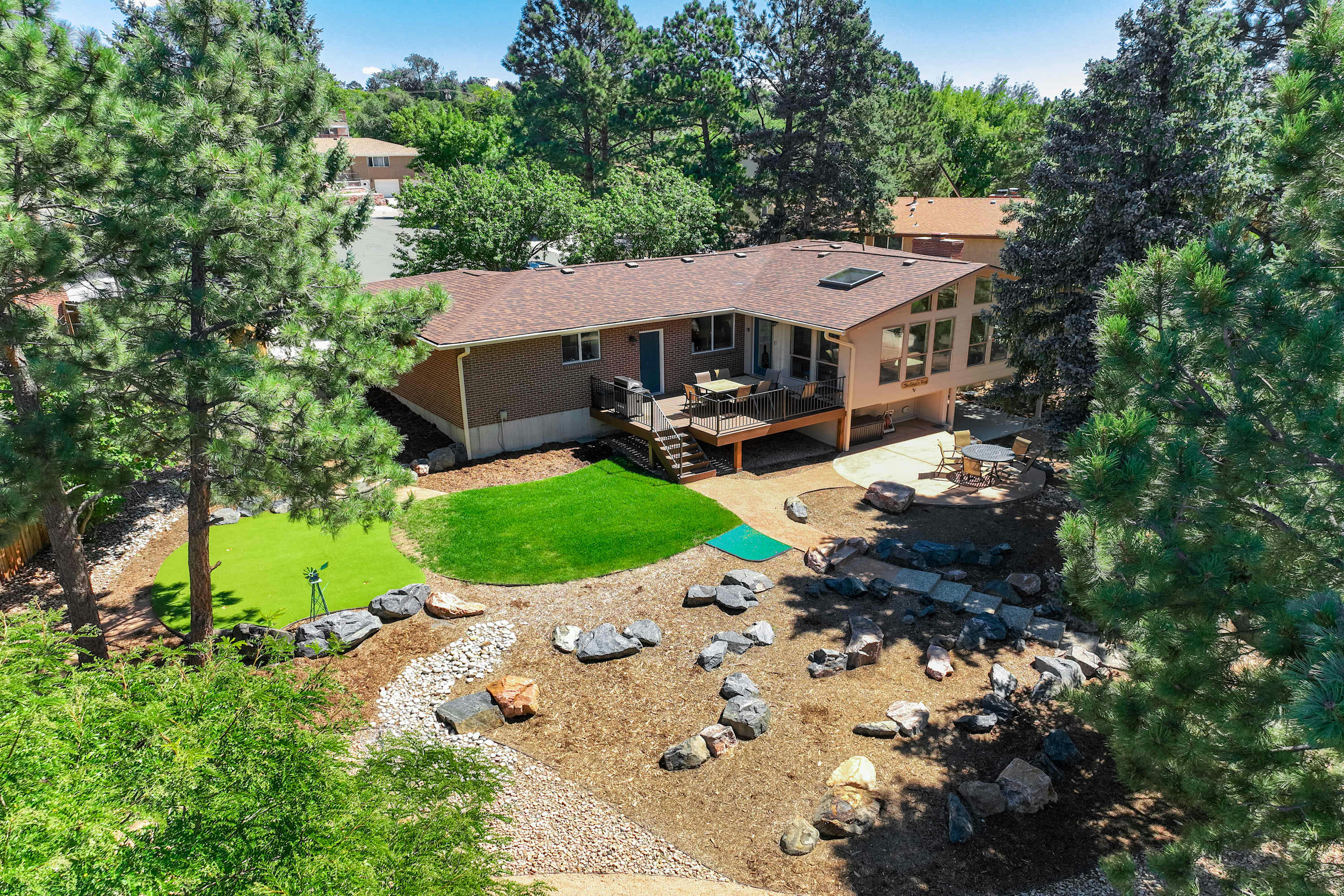 Crestgate Den! Patio, Games, Frisbee Golf & Views! — Colorado Springs, CO — vacation rental