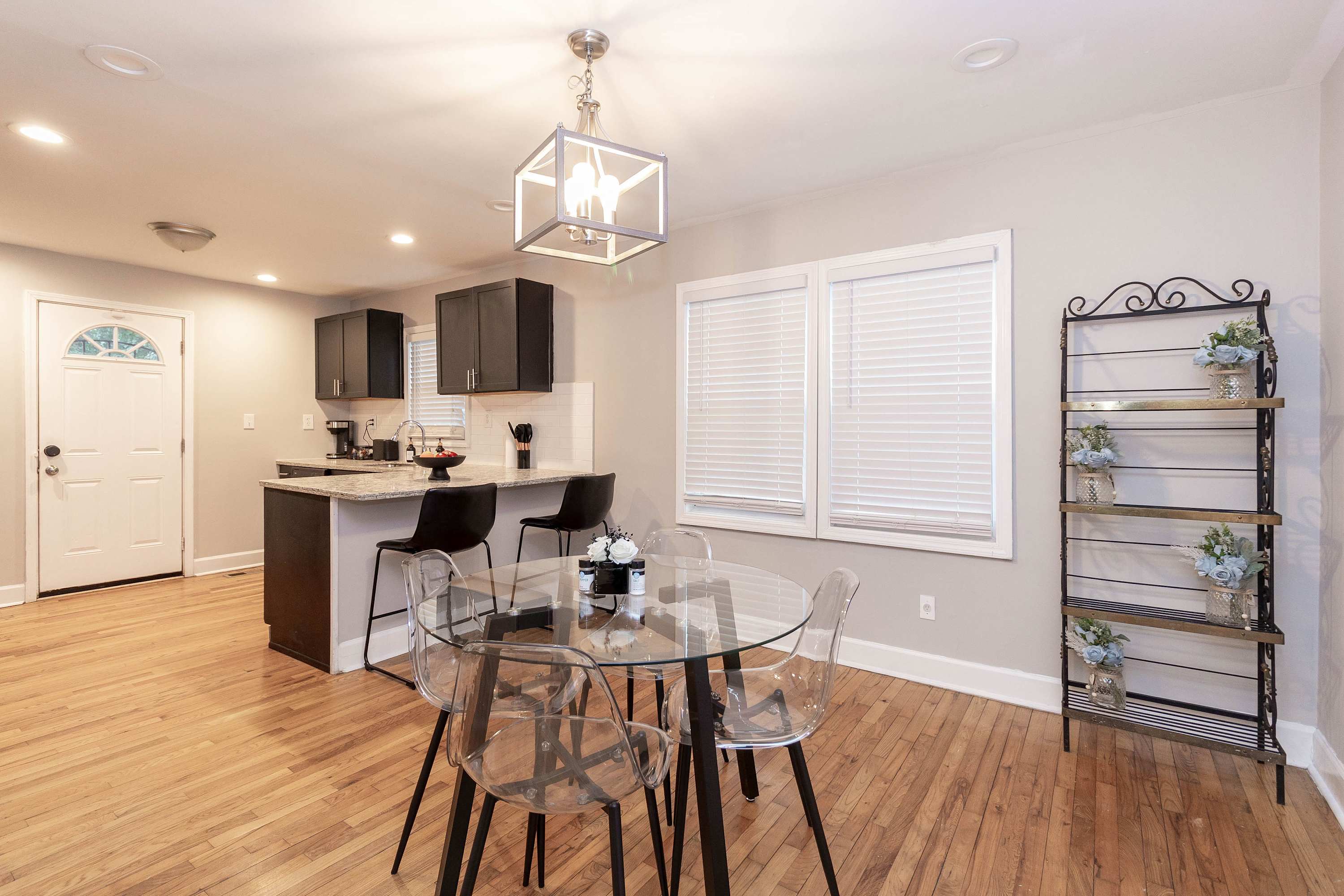 Cozy Single Family ATL - Picture 11
