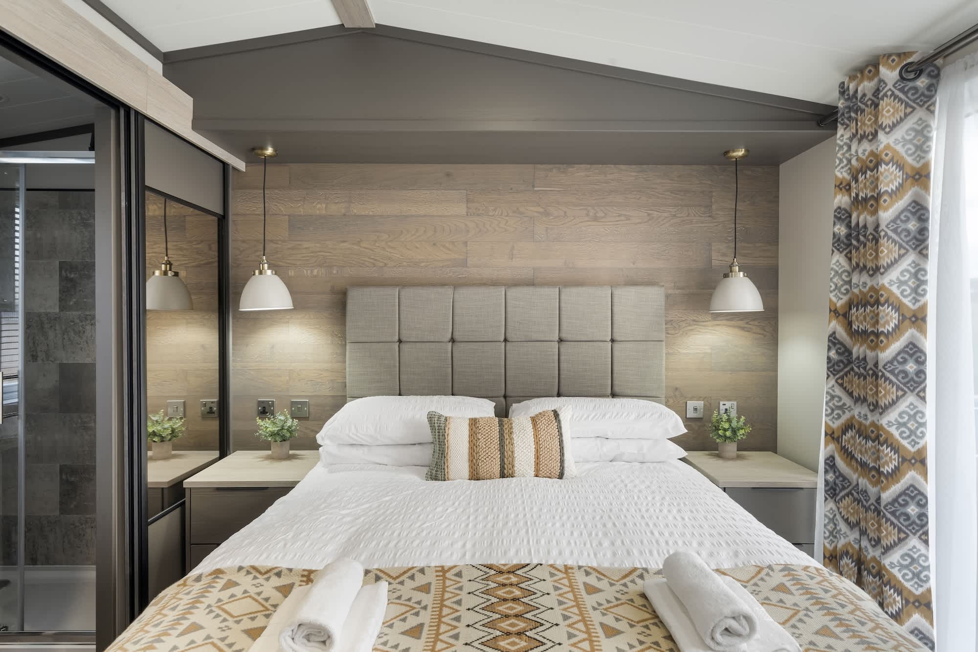 Stylish Lodge with Parking nr Ilfracombe & Beaches — Devon, England — vacation rental