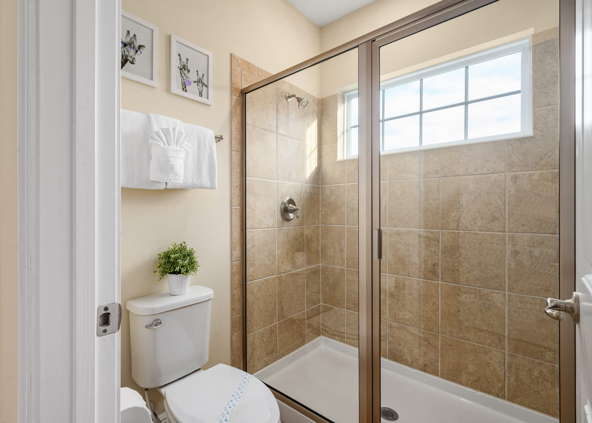 Golf Course View, Heated Pool, Arcade & Theater!