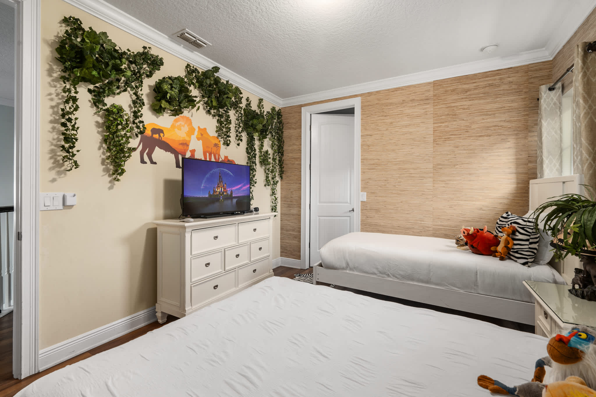 Golf Course View, Heated Pool, Arcade & Theater!