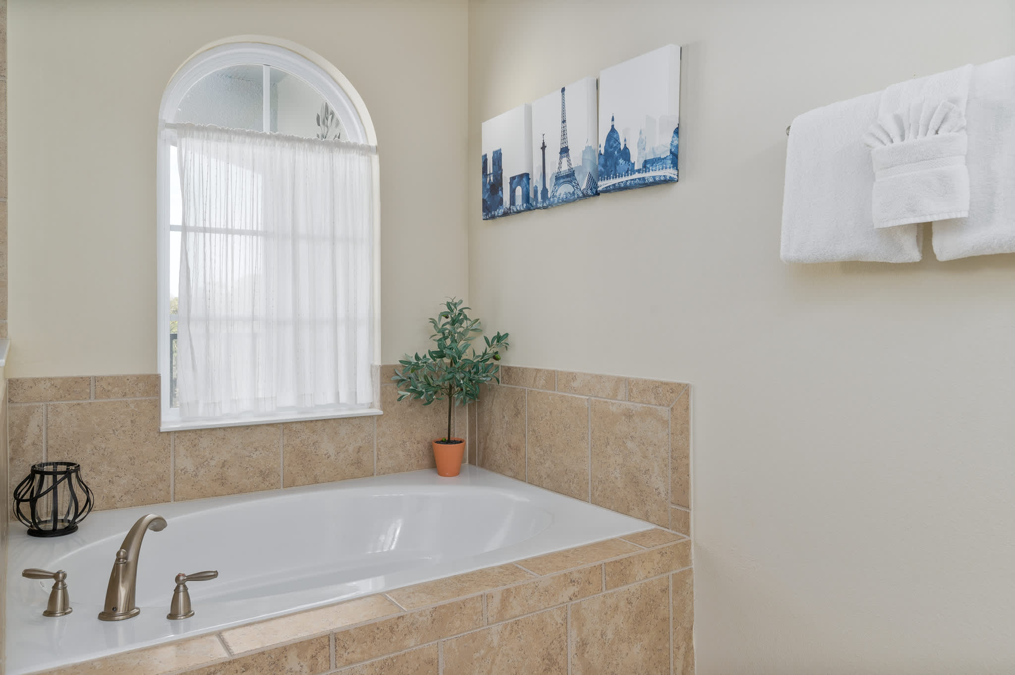 Golf Course View, Heated Pool, Arcade & Theater!