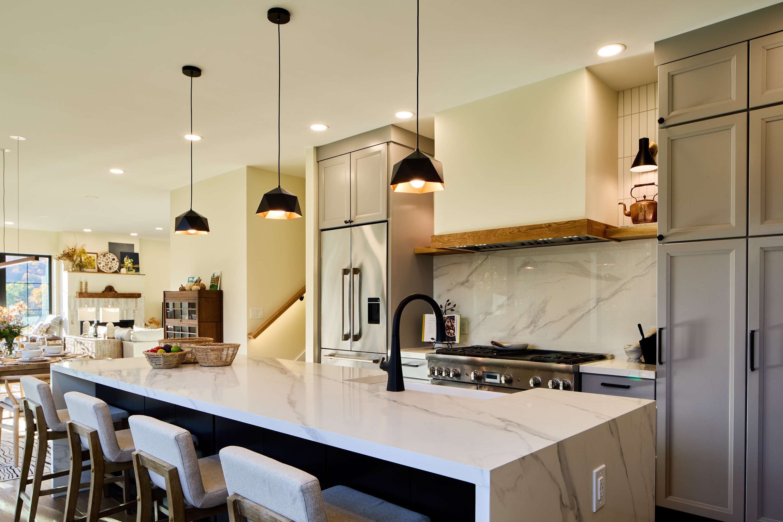 Views! Fireplace, Piano, Hot Tub | Sunnymede Hill