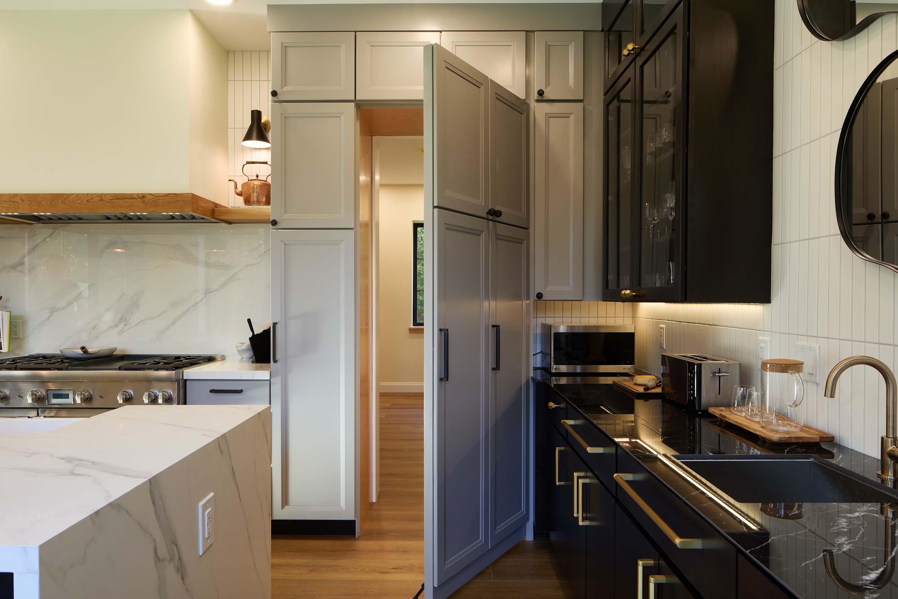 Views! Fireplace, Piano, Hot Tub | Sunnymede Hill