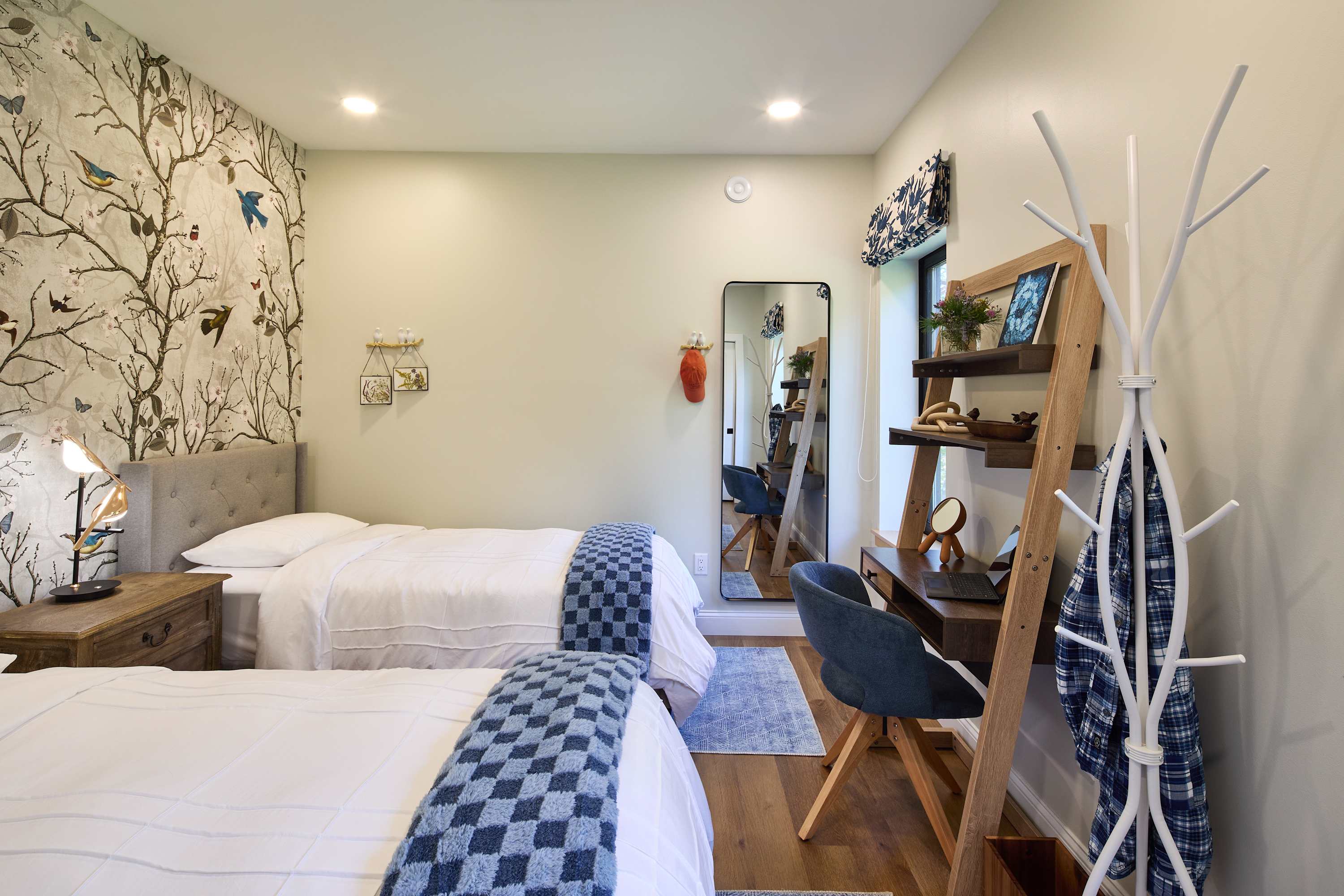 Views! Fireplace, Piano, Hot Tub | Sunnymede Hill