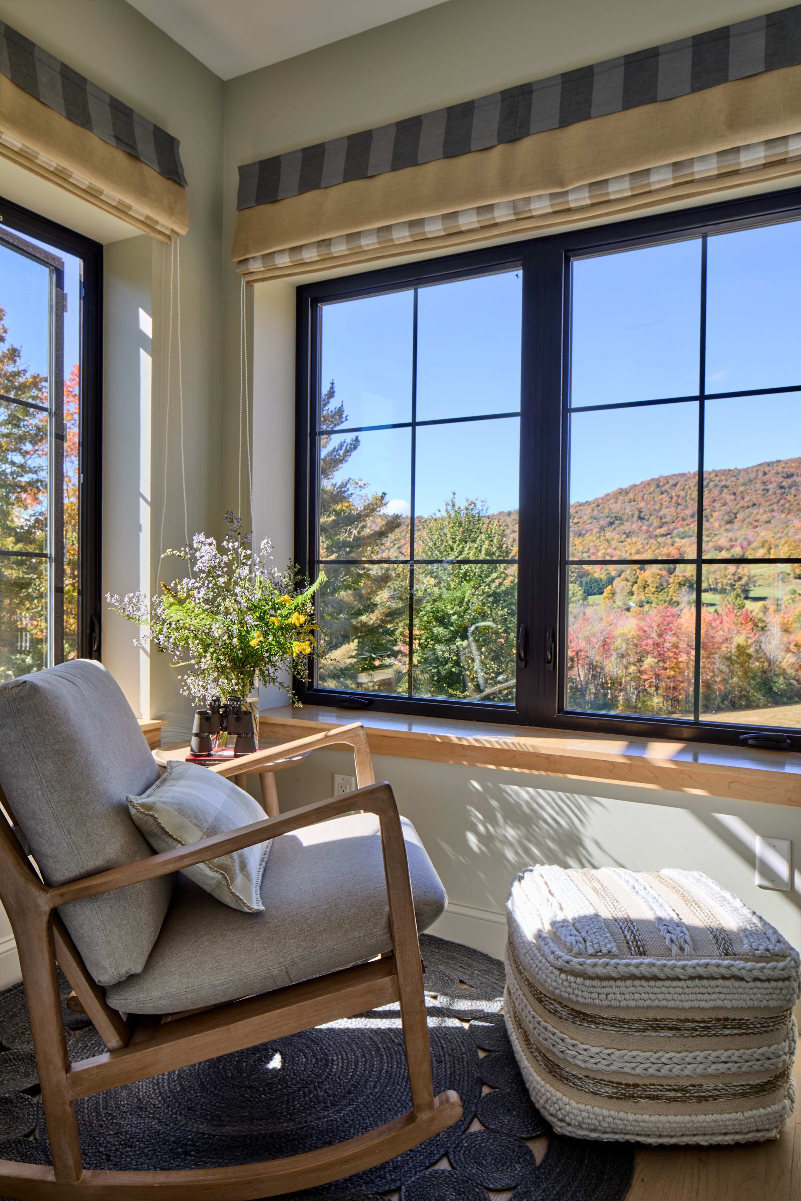 Views! Fireplace, Piano, Hot Tub | Sunnymede Hill