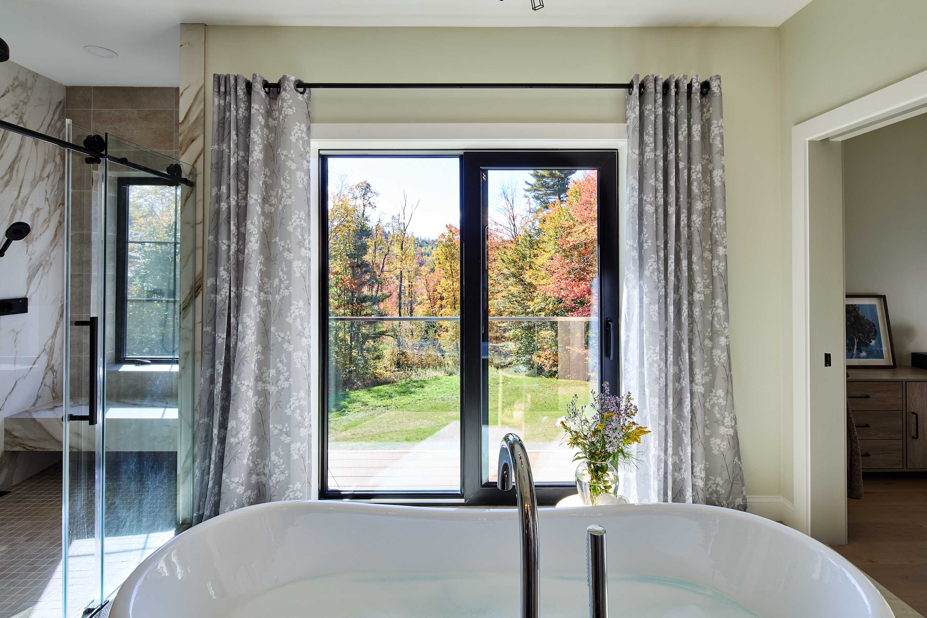 Views! Fireplace, Piano, Hot Tub | Sunnymede Hill