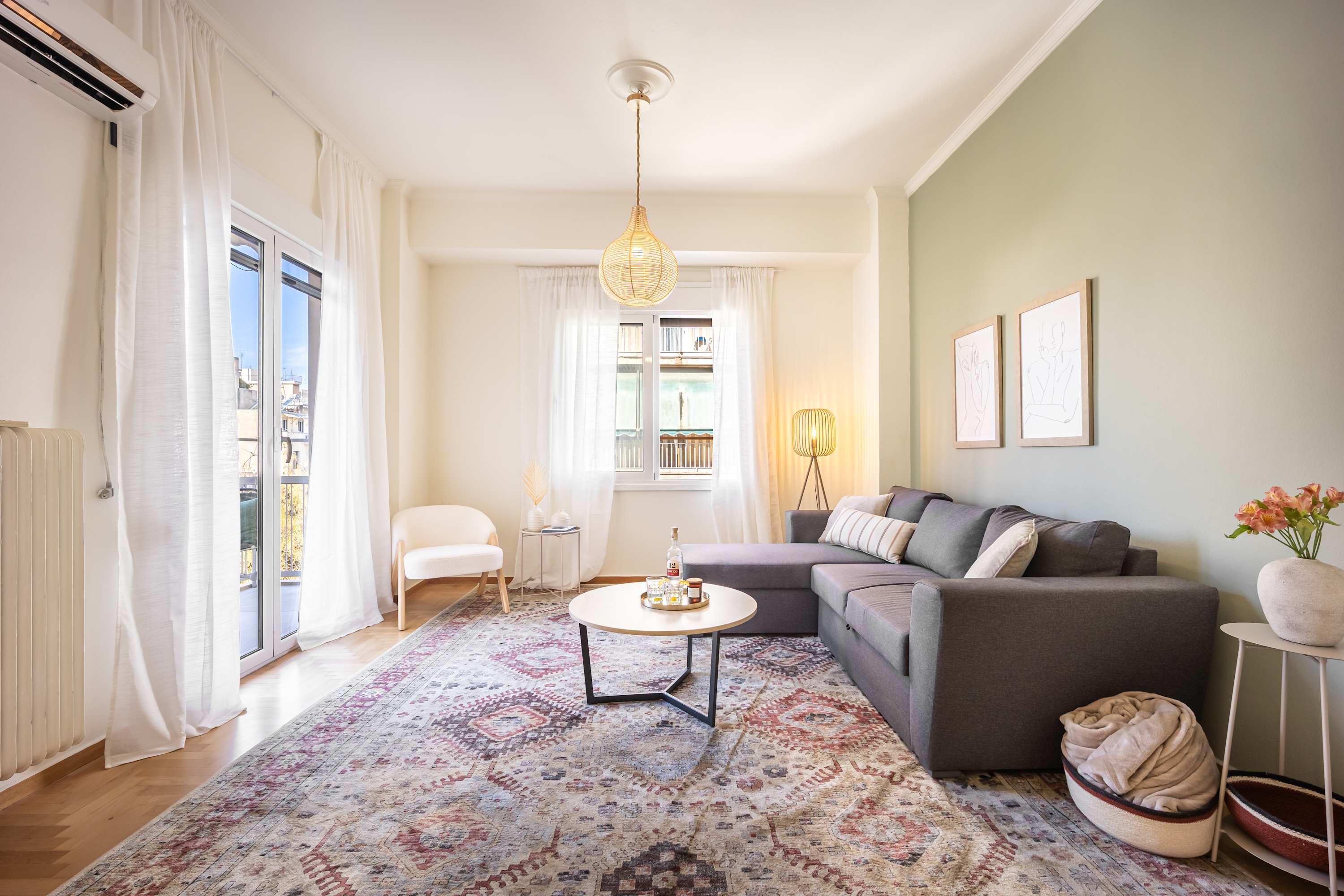 Spacious 2BR in Koukaki | Balcony | Near Acropolis — Athens, Athens — vacation rental