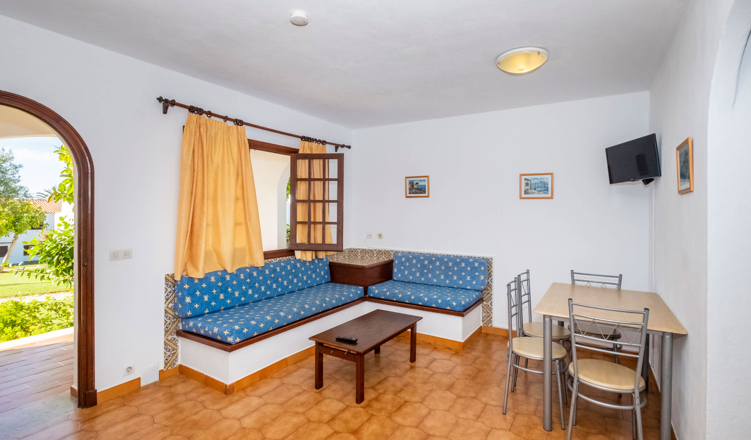 Apartmentos Son Bou Gardens (6)