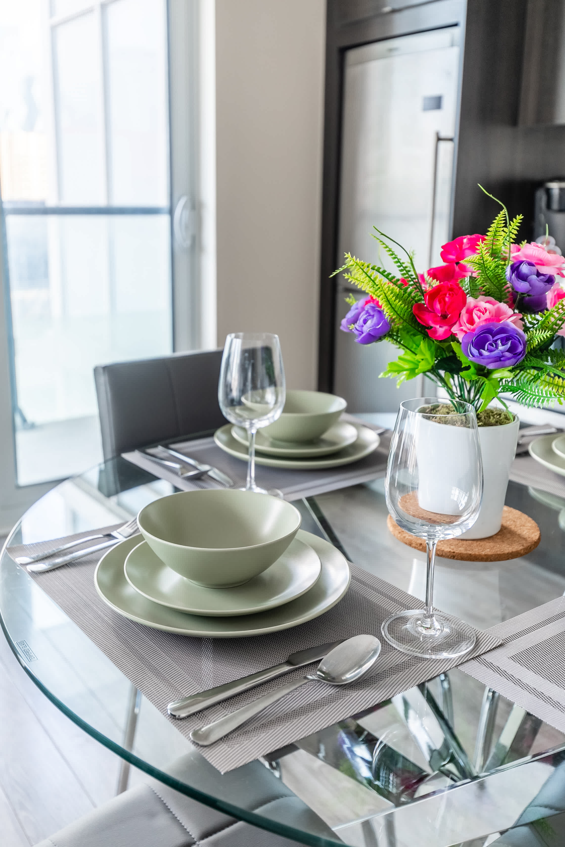 Stylish High Rise Retreat Entertainment District | Photo 10