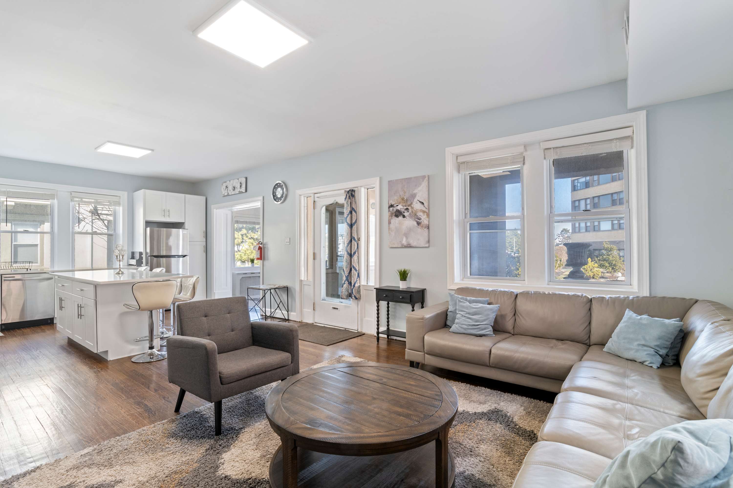 4BR 2BA Luxe Beach Estate II