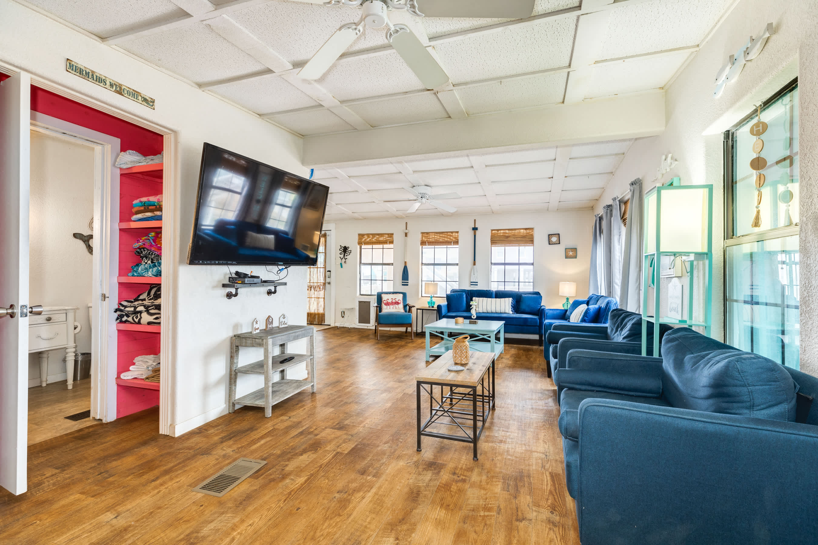 TipSea Flamingo Enclosed Yard Beachgoer Ready | Photo 2