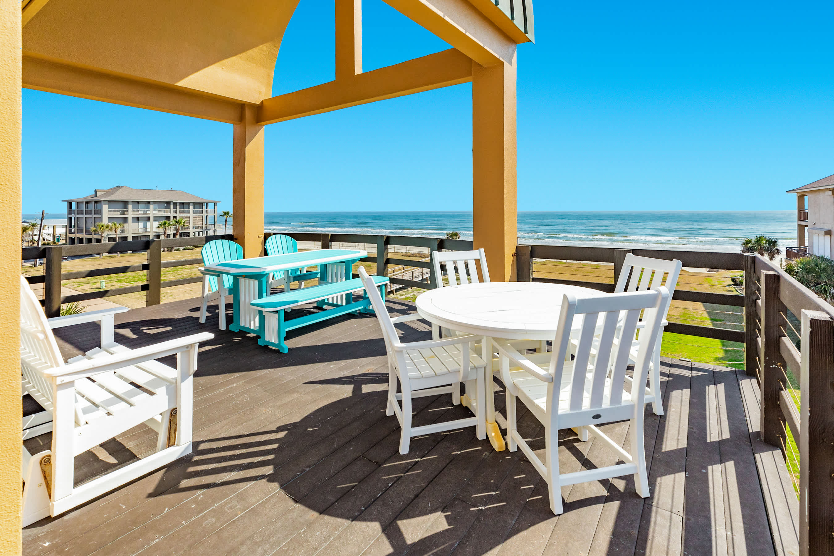 The Boardwalk Oceanfront Elevator BIG Beach Views 3