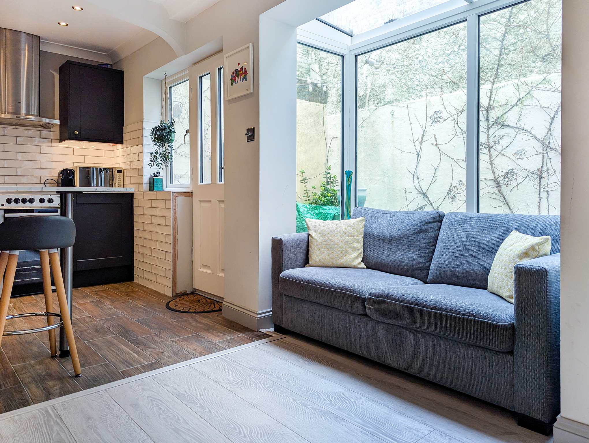 Rock Gardens - by Brighton Holiday Lets - Brighton Holiday Home - Image 11