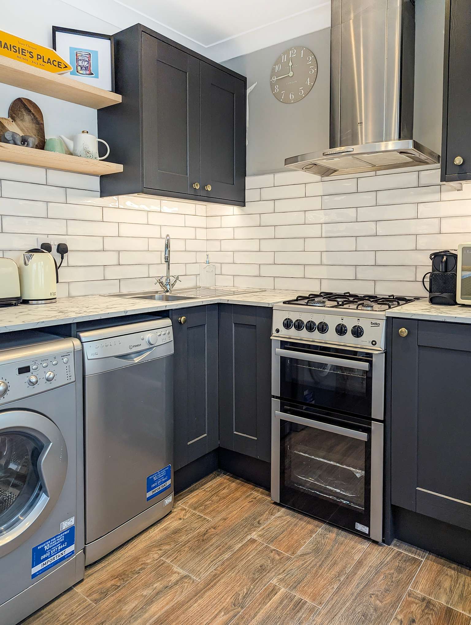 Rock Gardens - by Brighton Holiday Lets - Brighton Holiday Home - Image 17