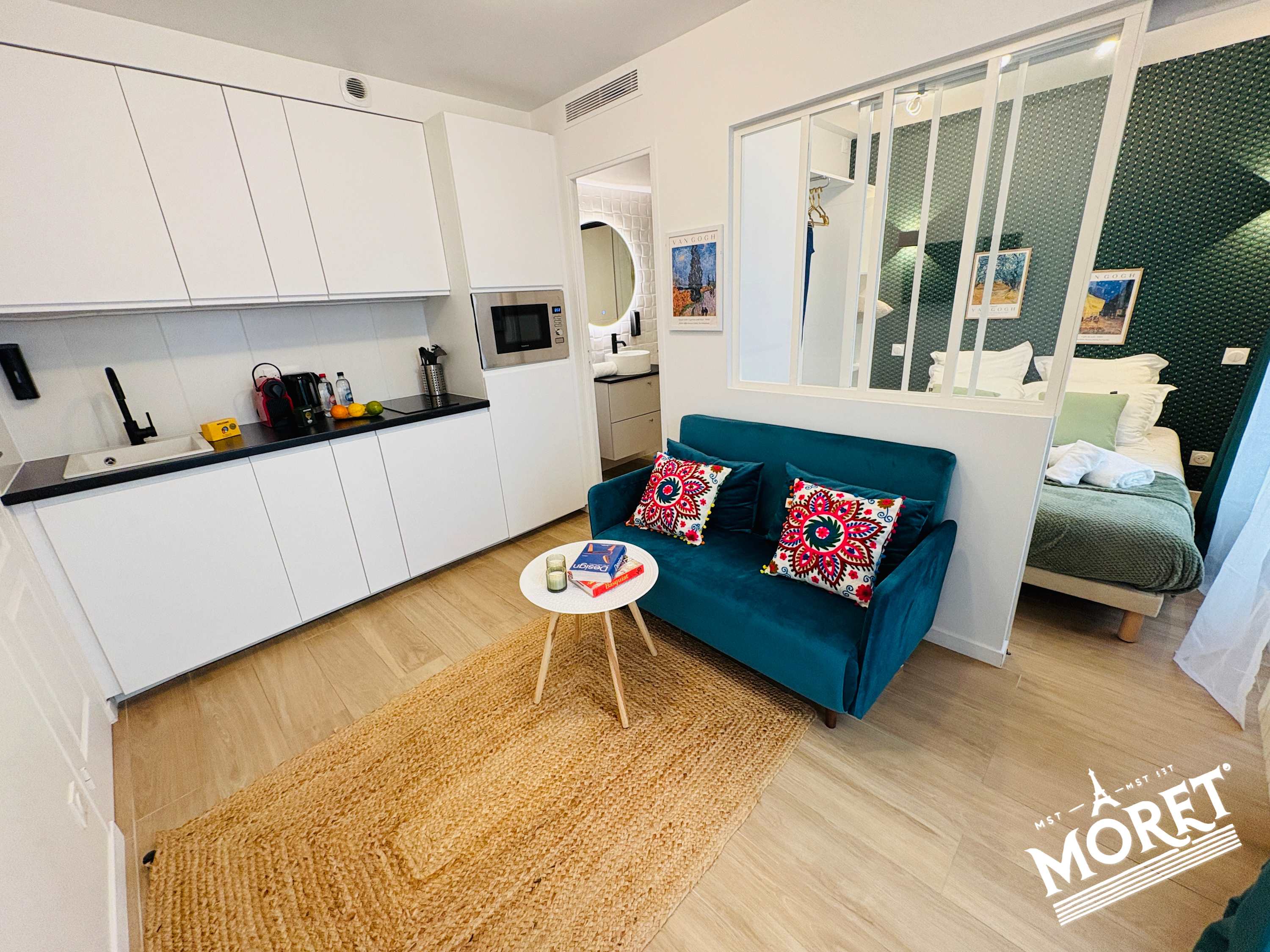 Moret Art Flats 1 Bedroom Balcony — Paris, Île-de-France — vacation rental