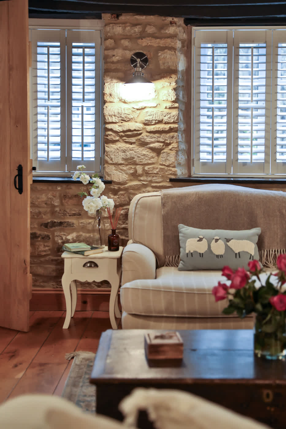 Cotswold Tetbury Cottage | Walk to Shops, Cafés & Pubs — Tetbury, England — vacation rental