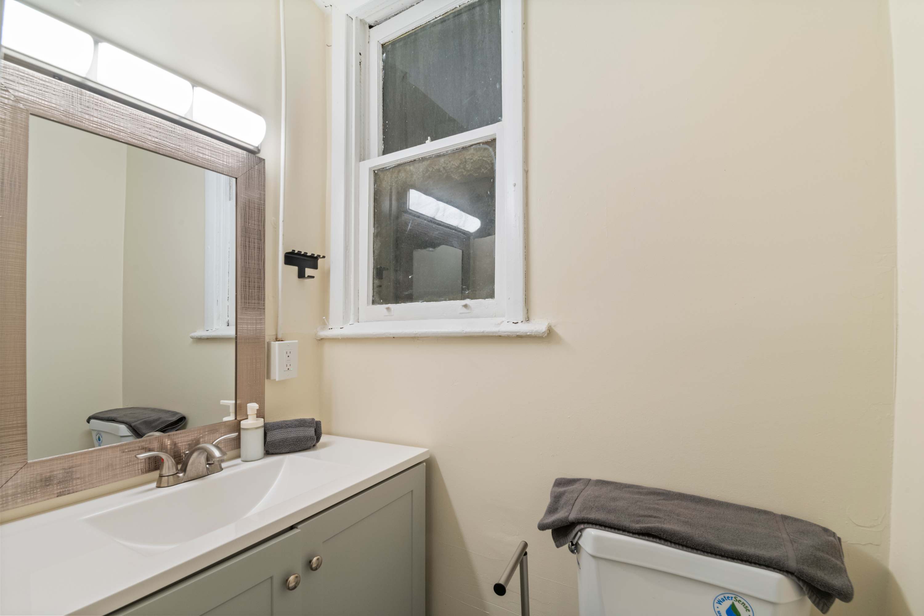 The Oakden Suites in Orange Loop C1