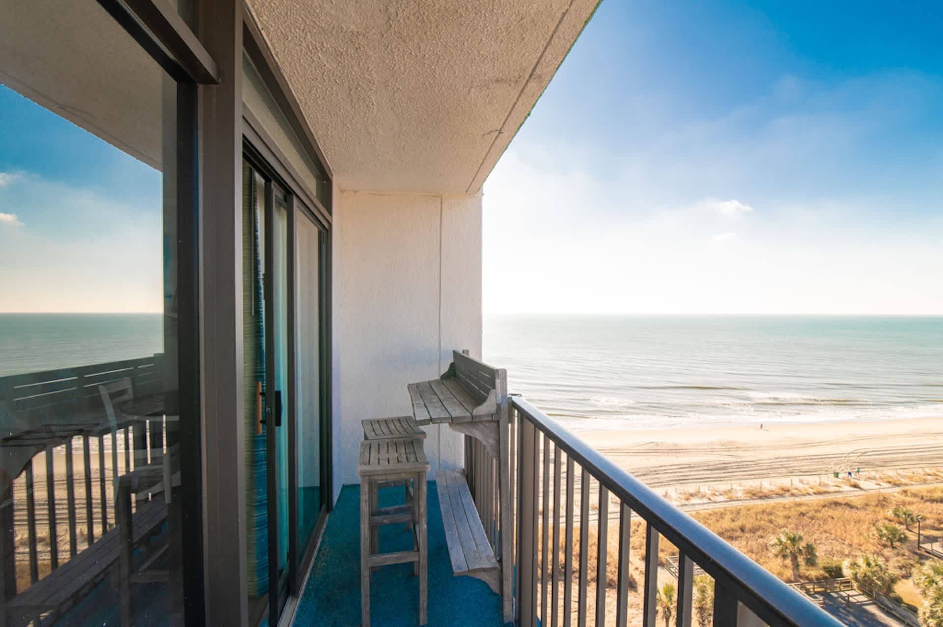 Oceanfront Pet Friendly Modern Suite