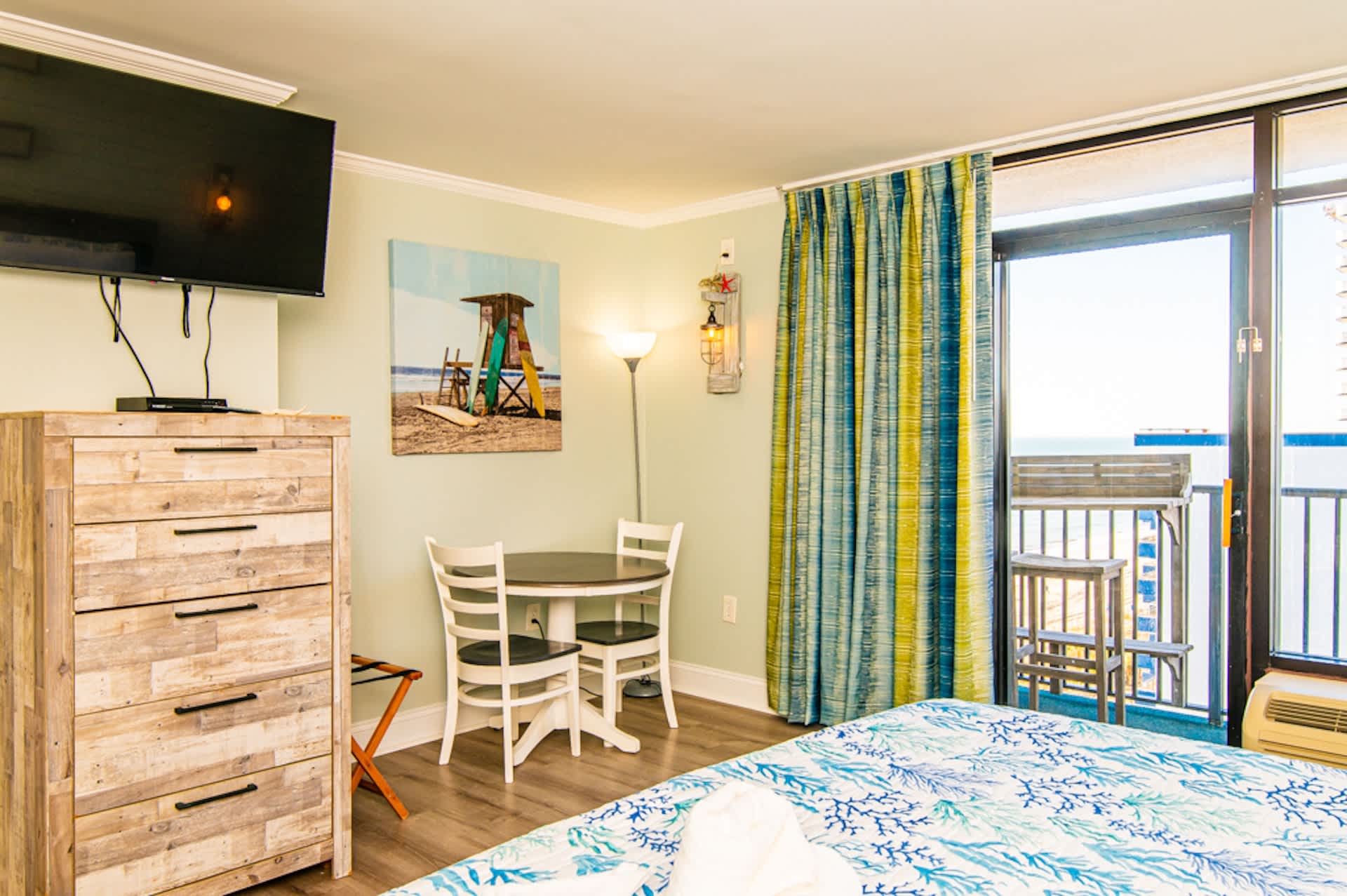 Oceanfront Pet Friendly Modern Suite