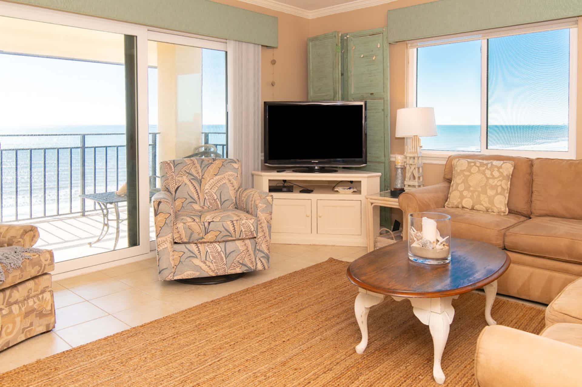 Rare View Premium Oceanfront 4 BR