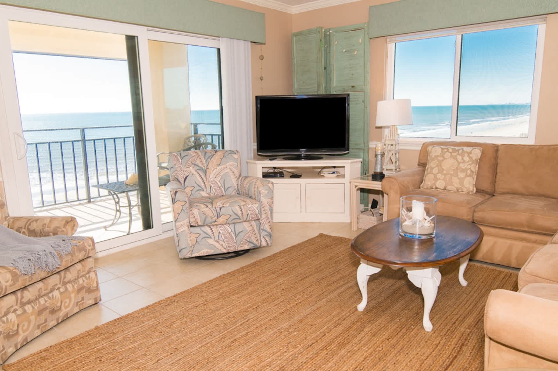 Rare View Premium Oceanfront 4 BR