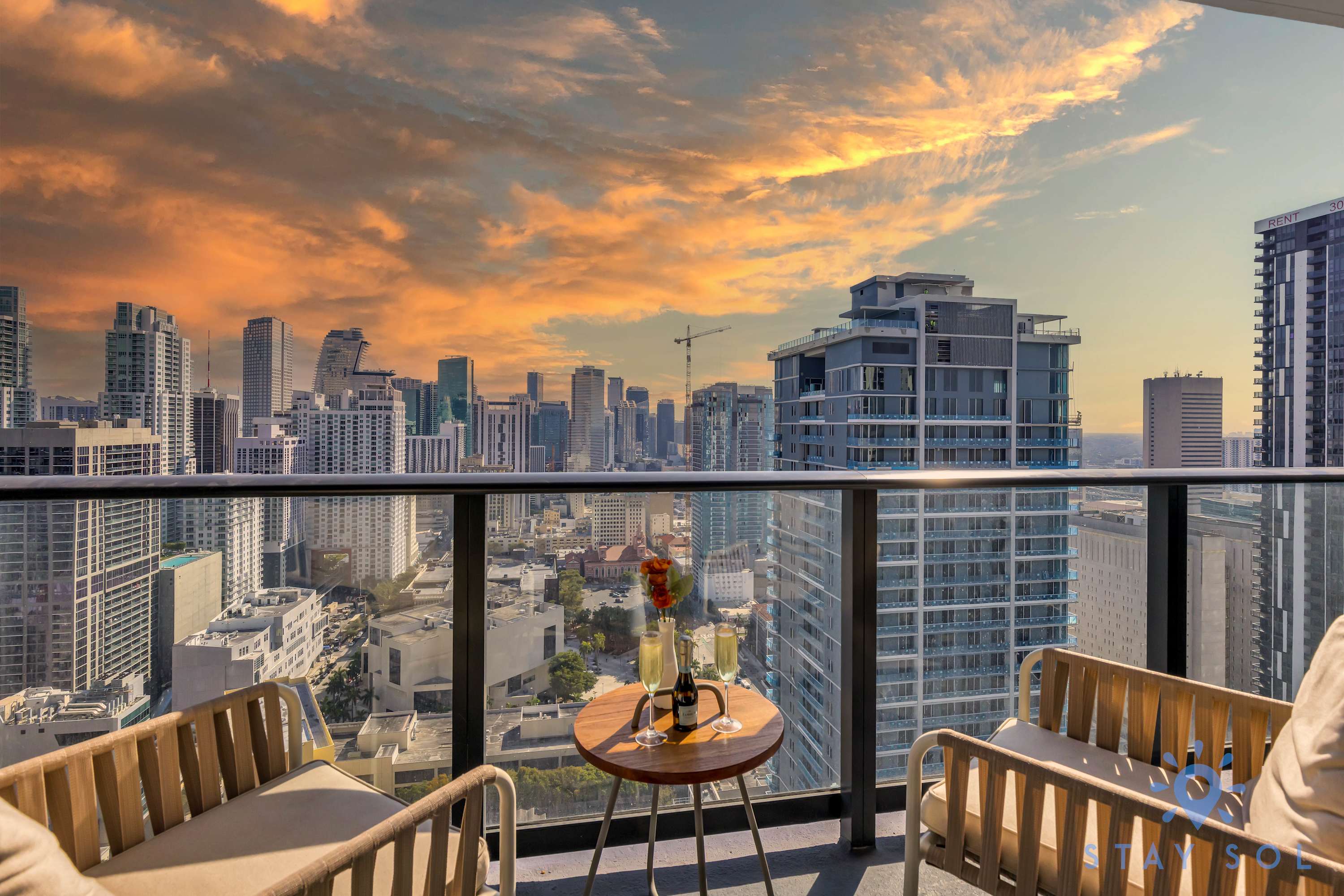 Lovely Studio - Pool & Gym — Miami, FL — vacation rental