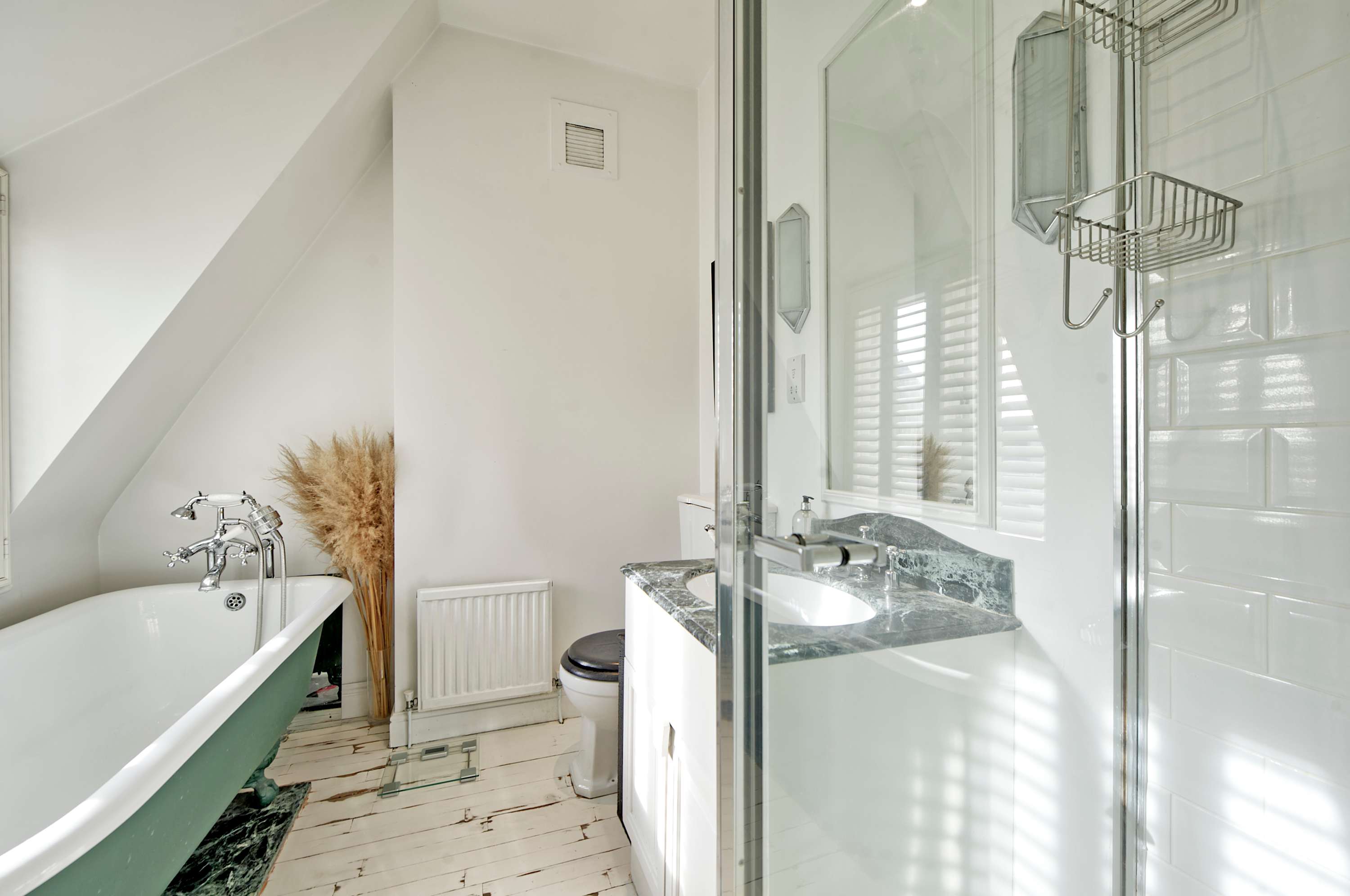 Contemporary 1 bed apartment, Chelsea in Elm Park Gardens 51 SW10 9PA - Property image 15 - VivreStays