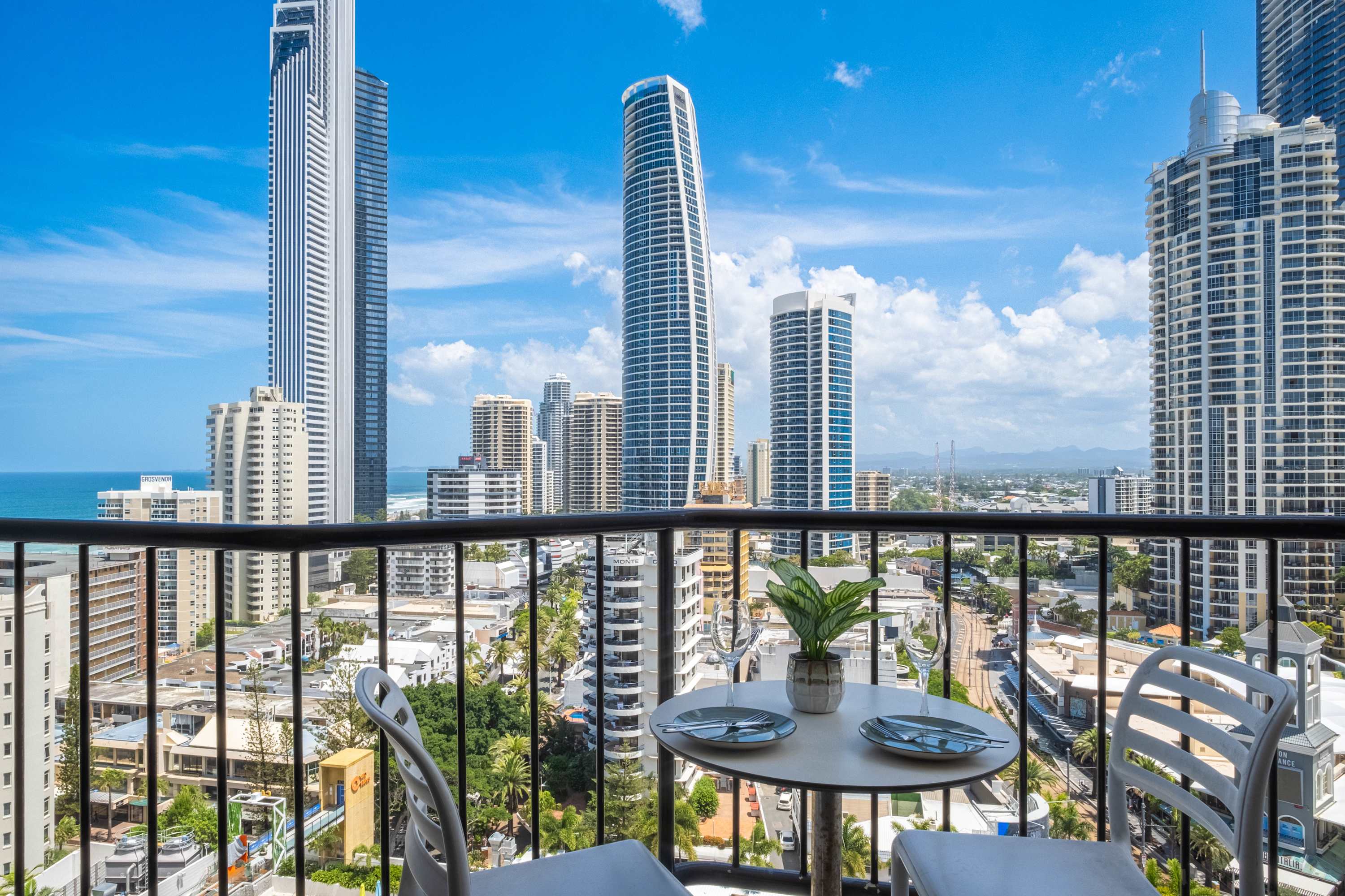 L15 Ocean View Suite with 2 Beds — Surfers Paradise, Queensland — vacation rental