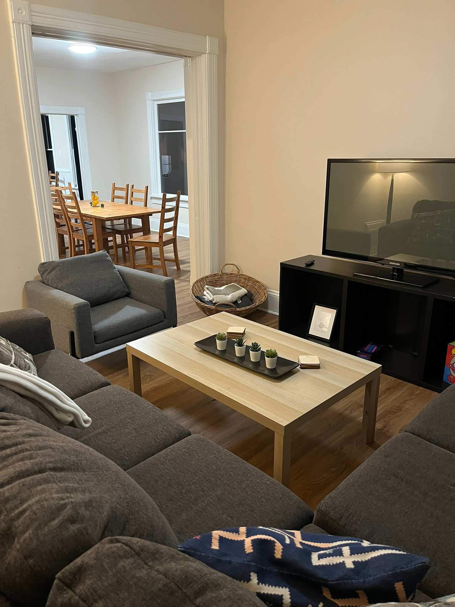 Cozy Home off Brady ST — Milwaukee, WI — vacation rental