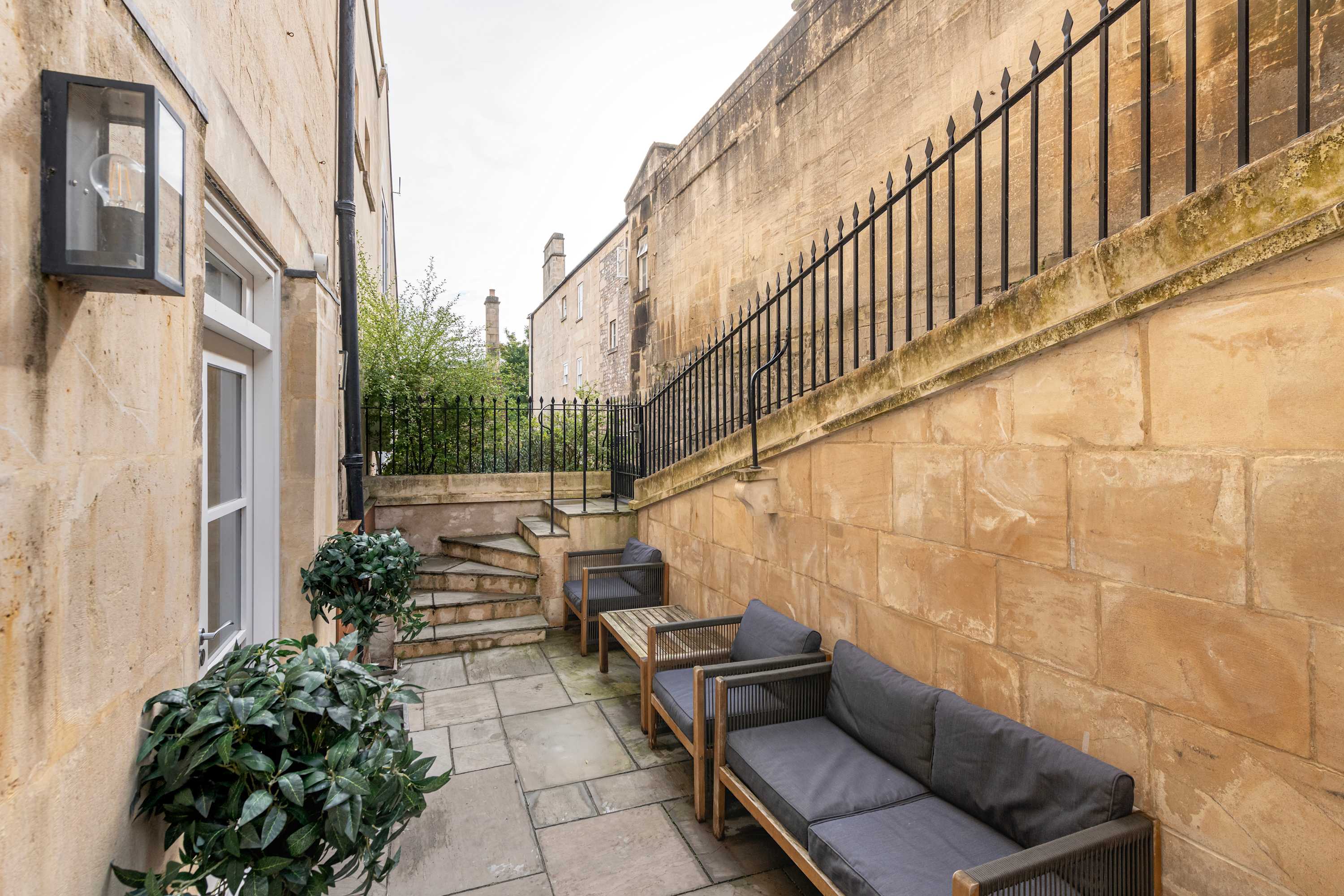View Wine Vaults with Hot Tub & Private Courtyard in Walcot Street 114 BA1 5BG Wine Vaults with Hot Tub & Private Courtyard in Walcot Street 114 BA1 5BG - Property image 20 - VivreStays
