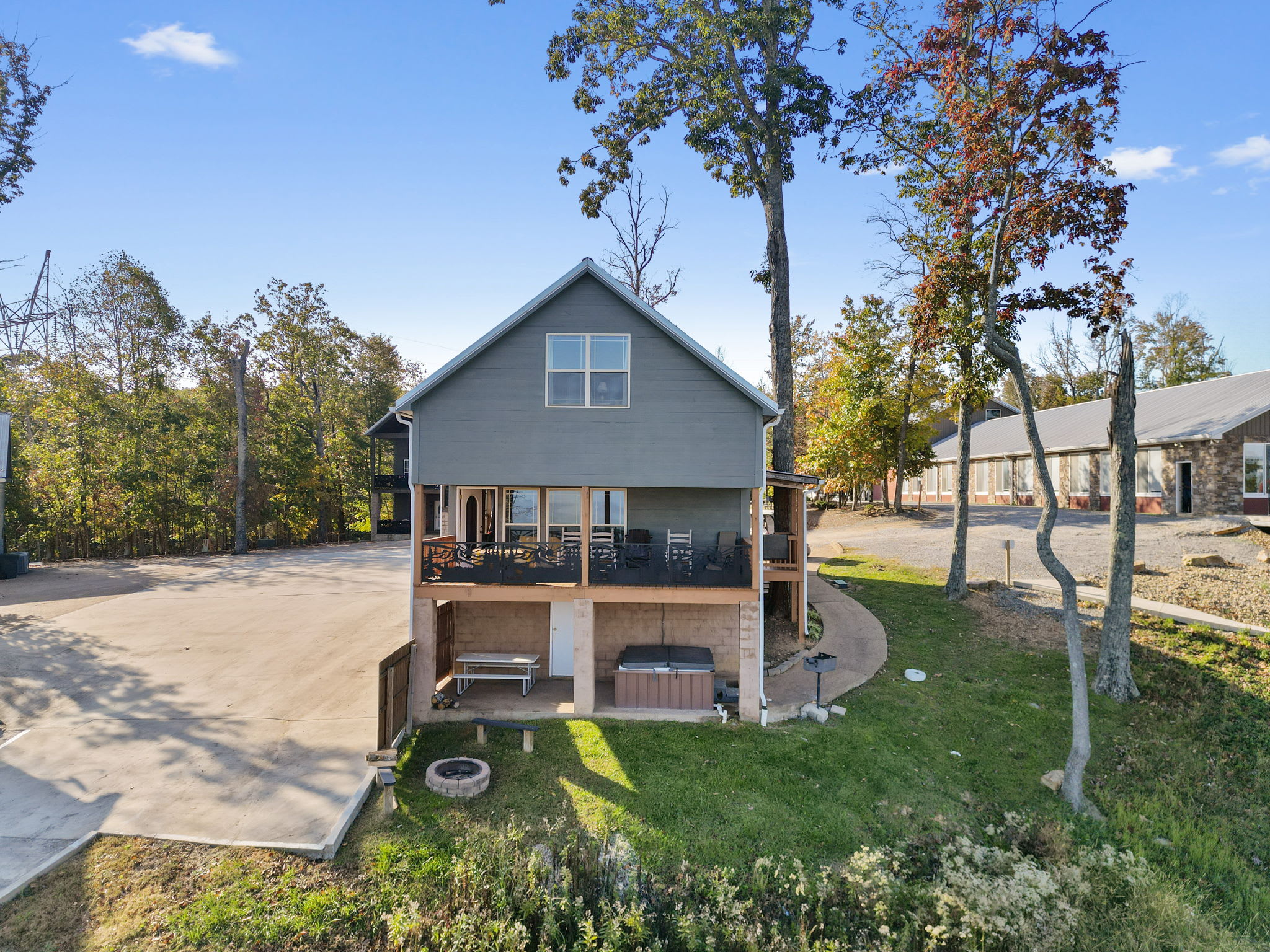 Sunset Ridge cabin 21 miles from Chatt TN Indoor pool hot tub