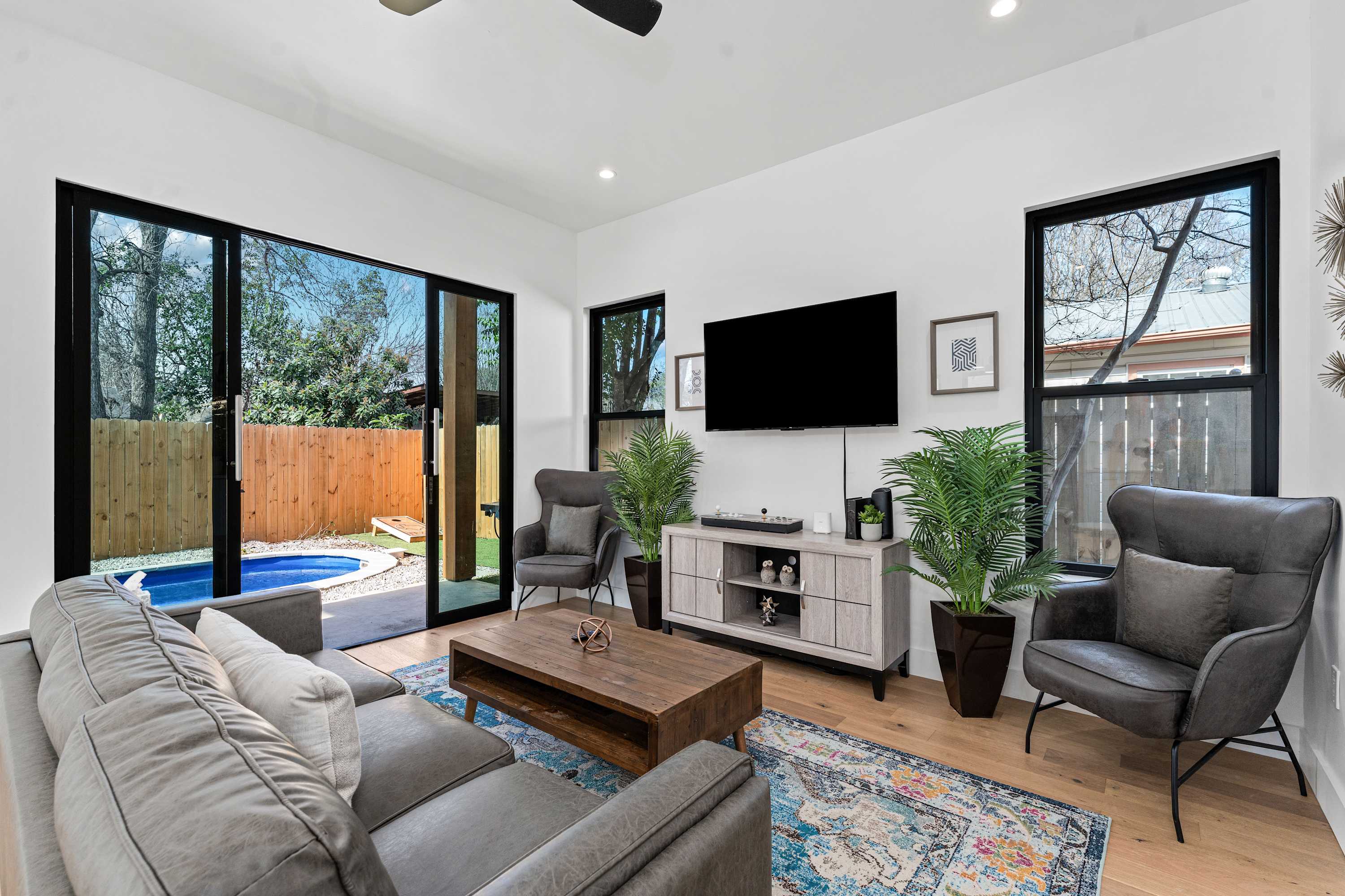 Downtown ATX - Unit A | Modern Home | Pool — Austin, TX — vacation rental