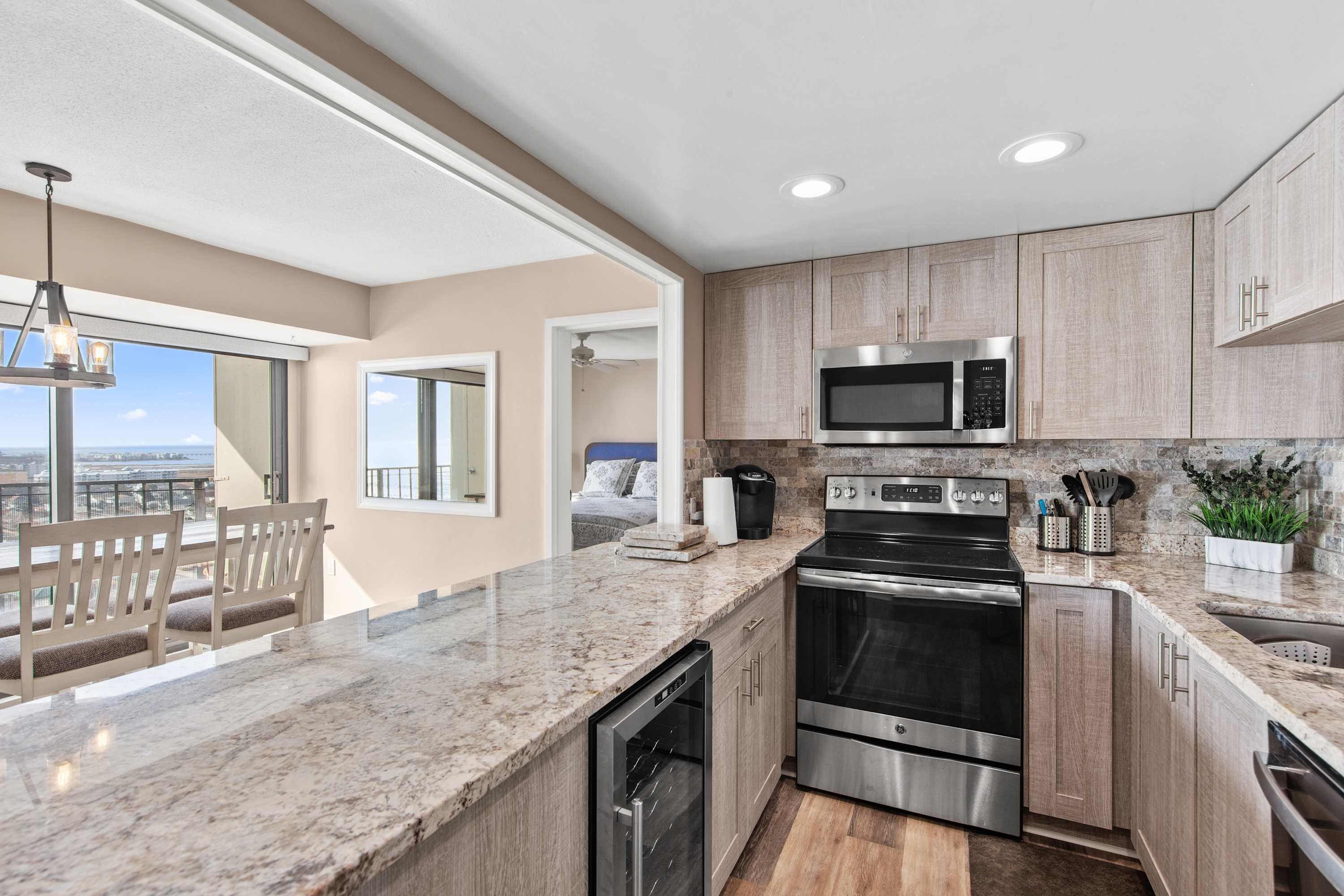 9400 Building #1506 | Oceanview | Great location
