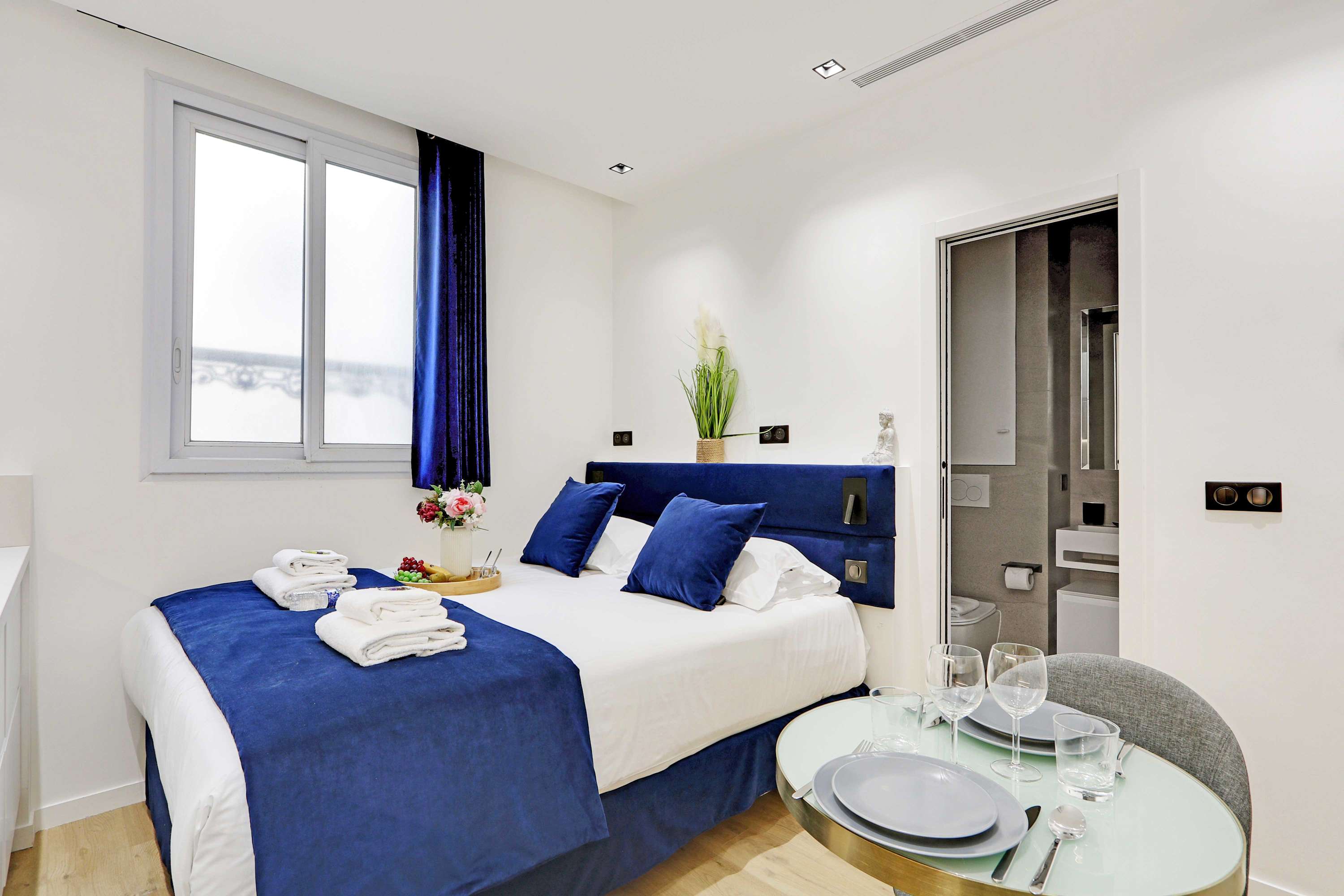 Modern Studio with AC in the heart of Paris — Paris, Île-de-France — vacation rental