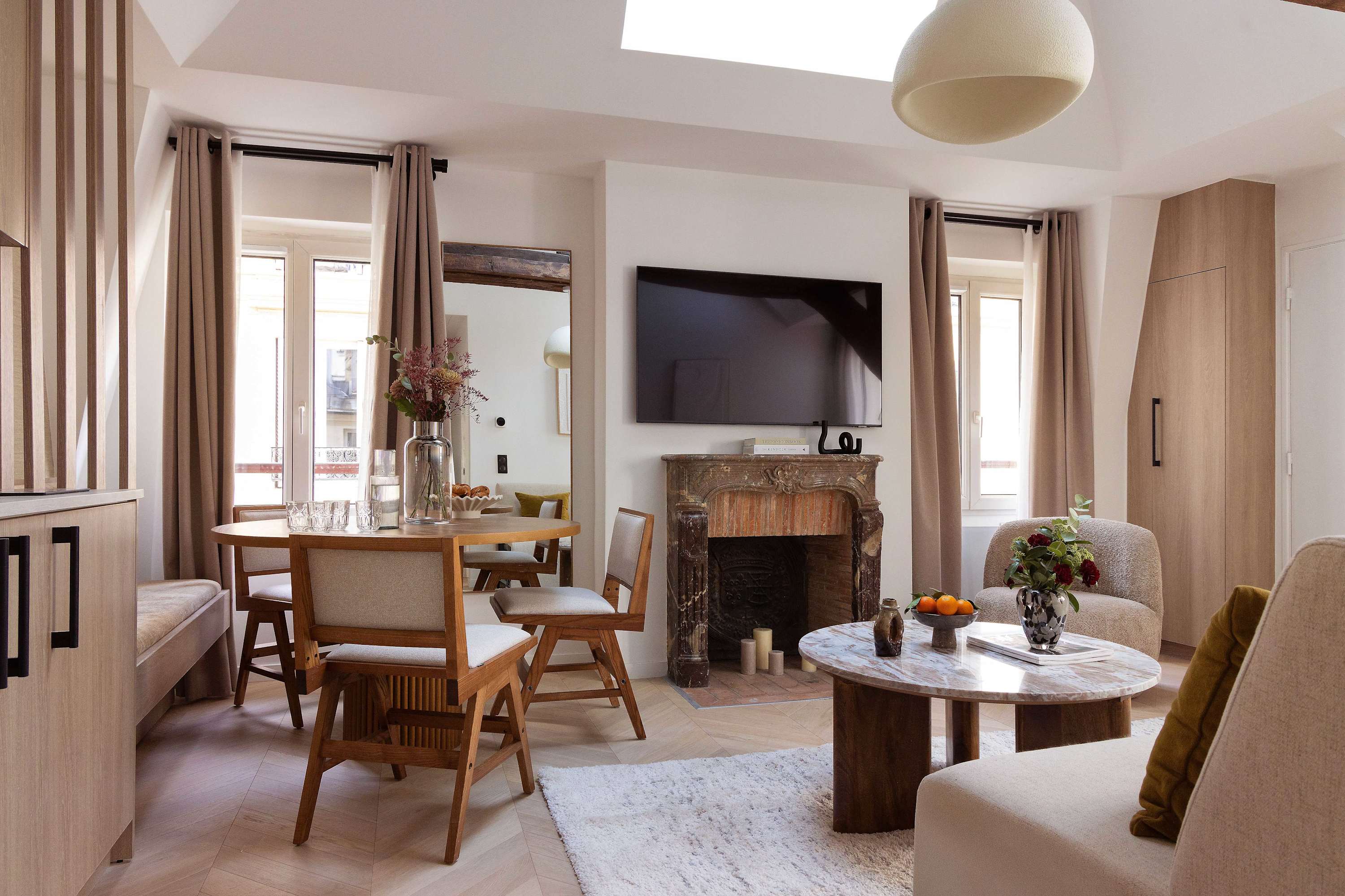 Charming flat - AC - 2BR-6P- le Marais — Paris, Île-de-France — vacation rental