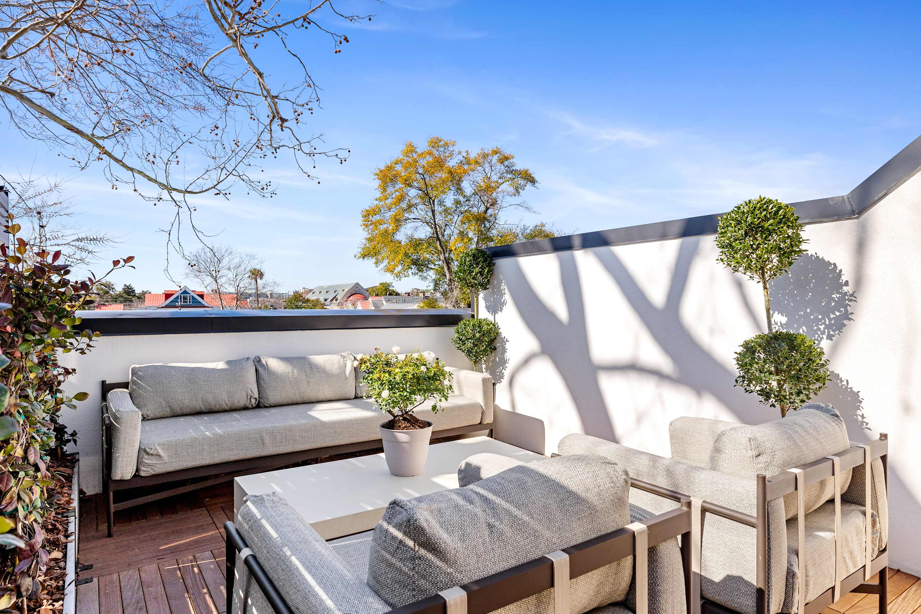 Welcome to your Downtown Charleston rental! Explore all things downtown by foot! Plenty of outdoor seating for your group on the rooftop! 