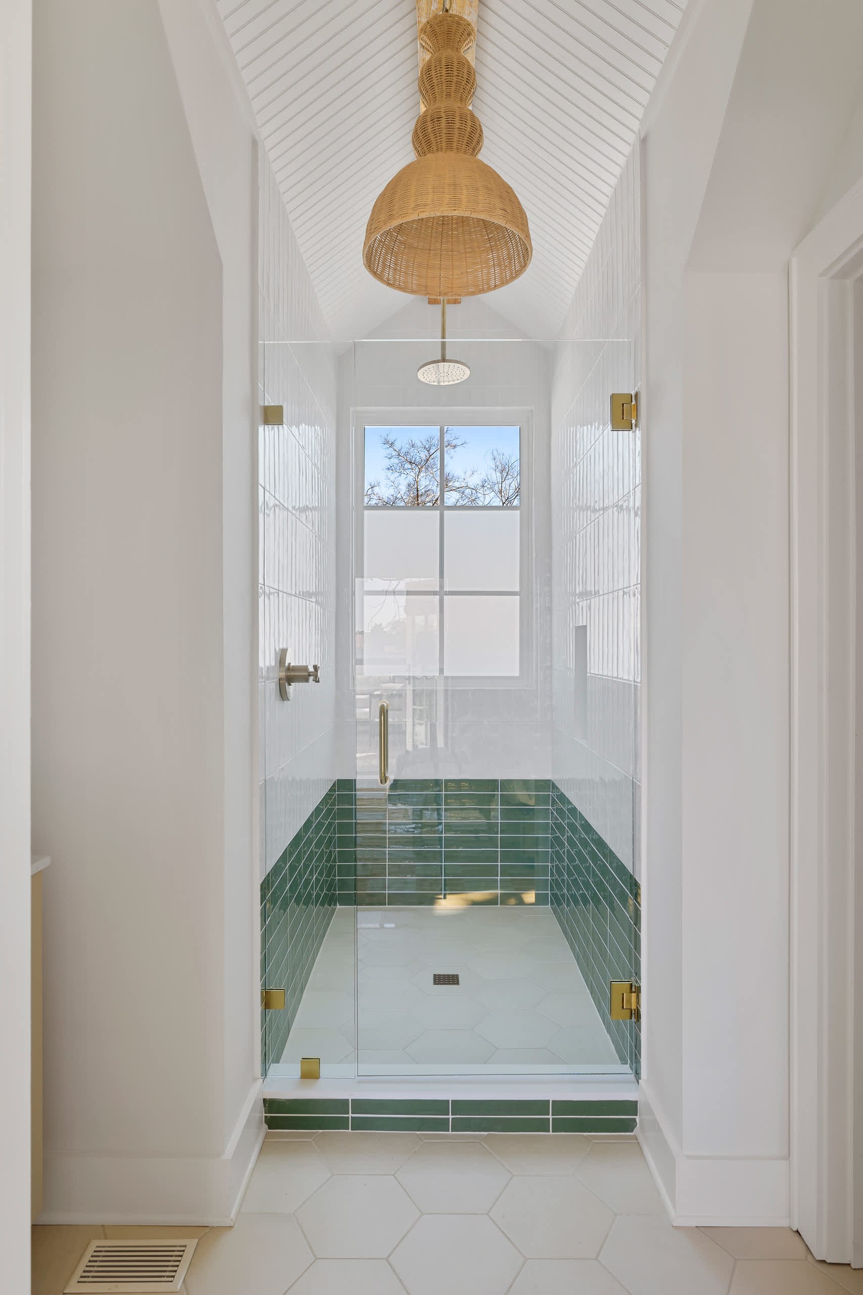 Bathroom #1: Walk-in Shower