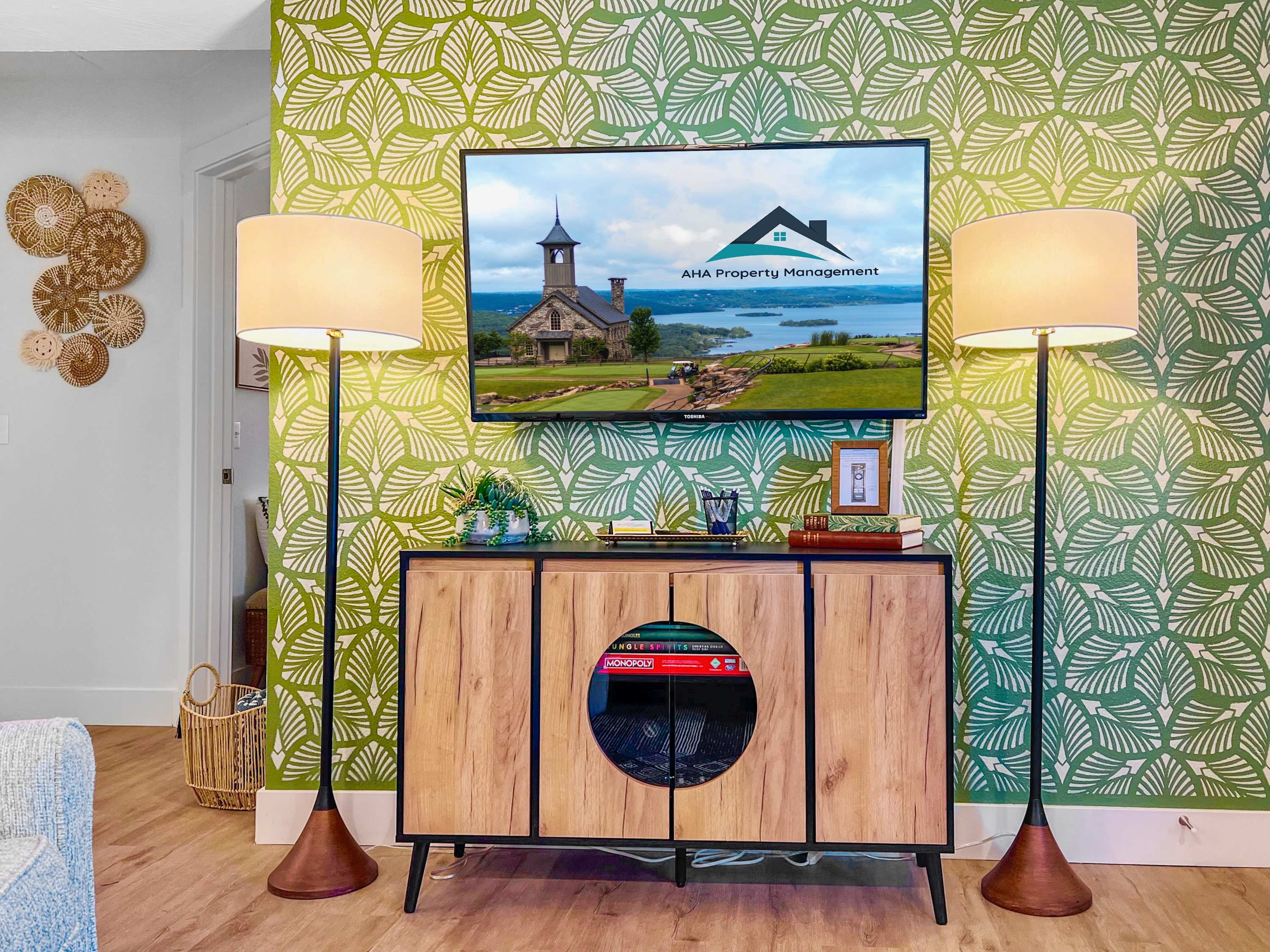 Welcome to the Jungle, theme decorated and so so cozy