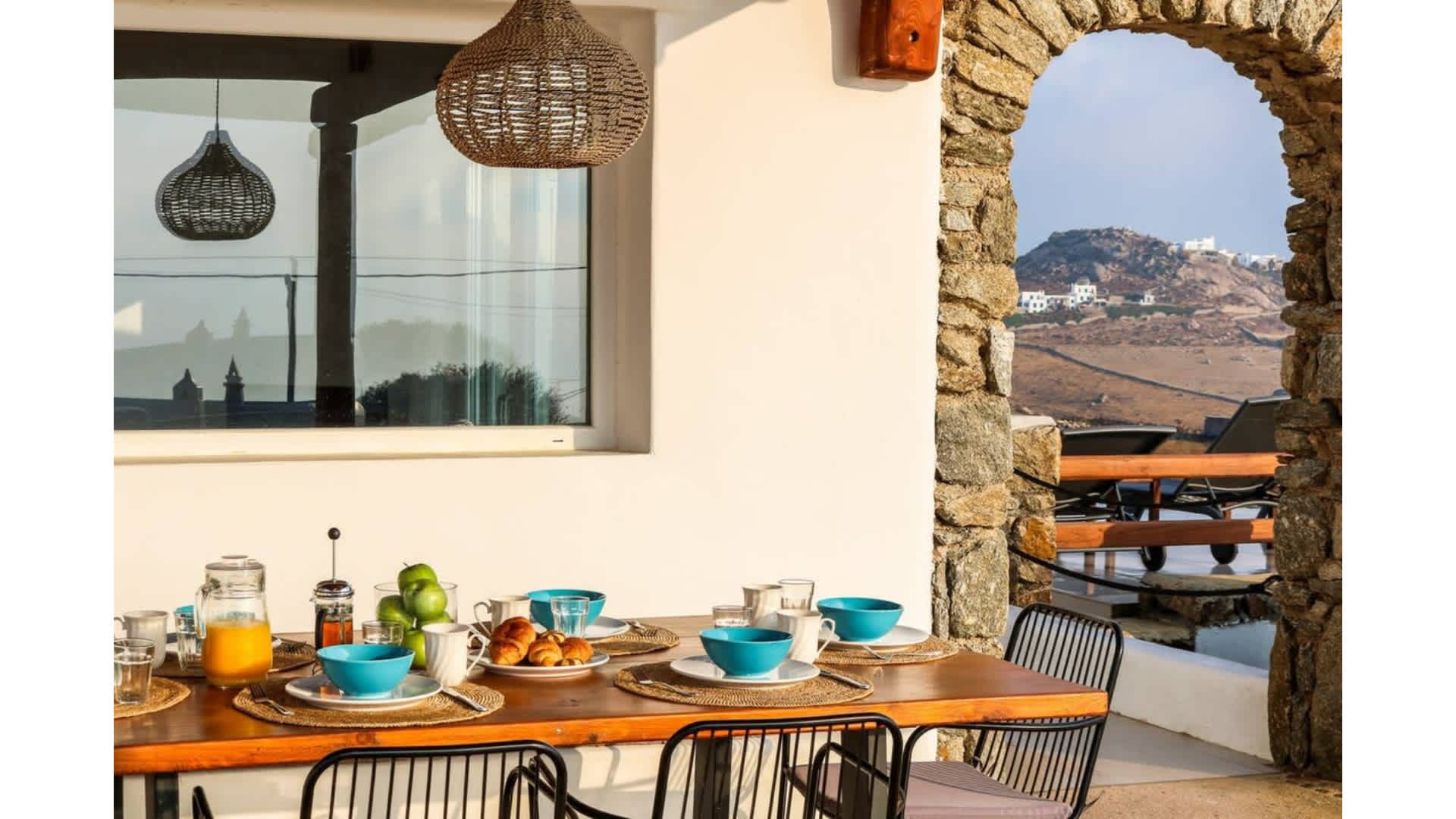Luxury White Villa w Private Pool in Mikonos in Mykonos — photo 3