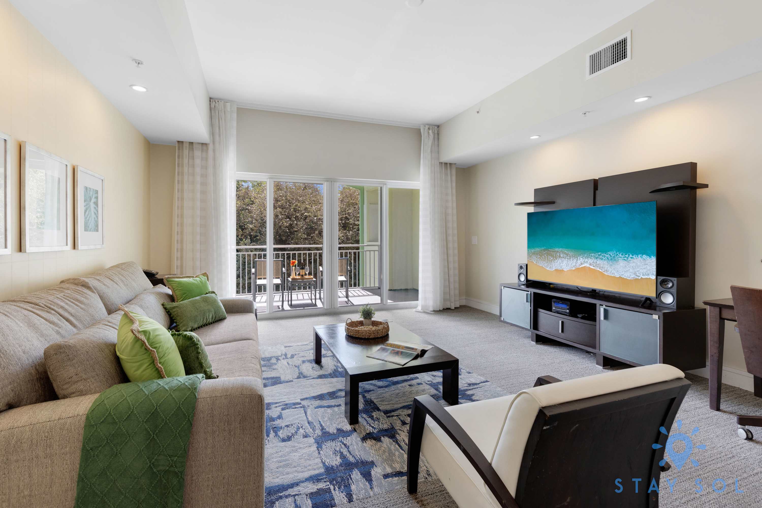 Amazing 1BR Apt w/ Private Balcony + Amenities